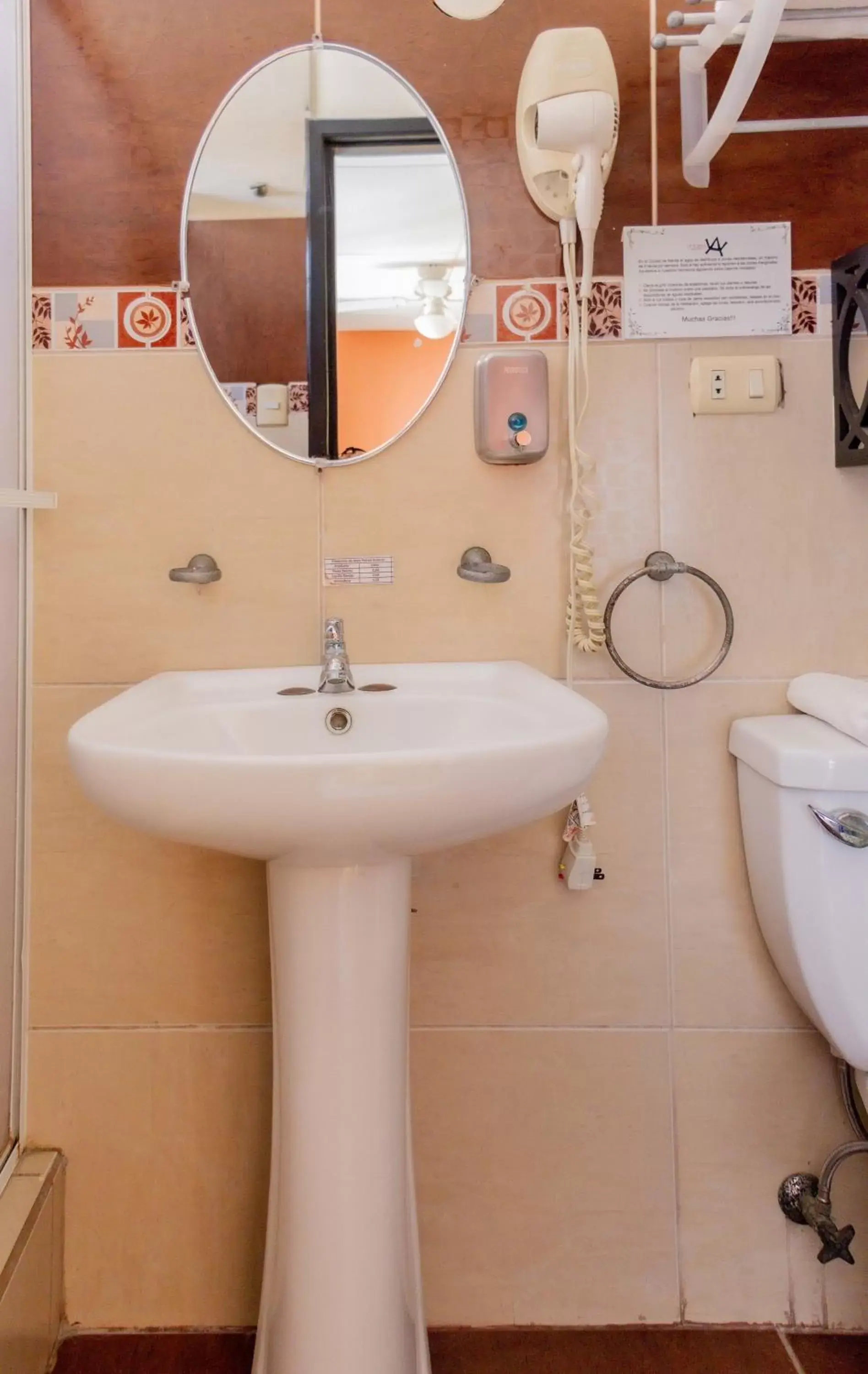 Double Room with Two Double Beds in Hostal Antares Double Room with Two Double Beds in Hostal Antares