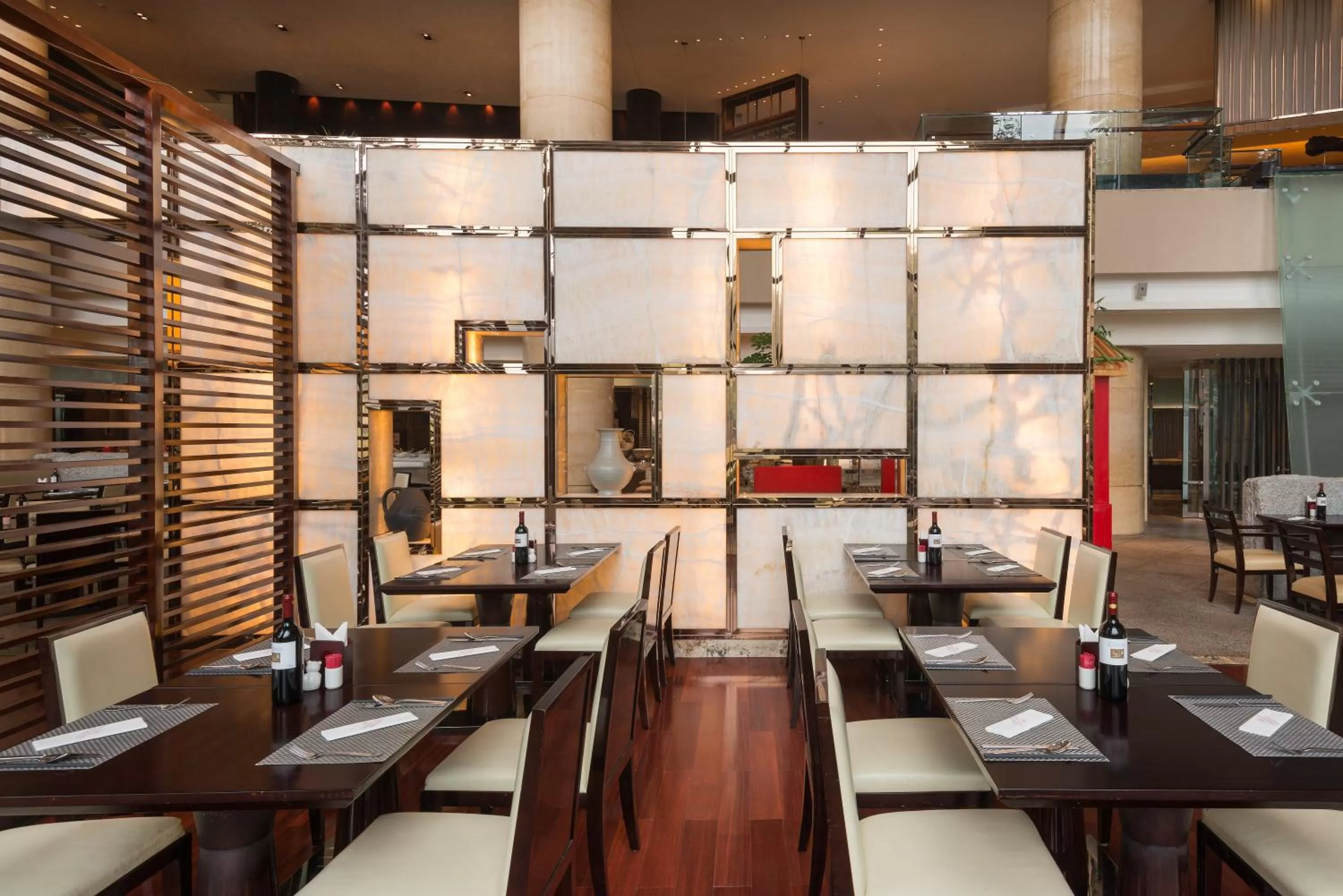 Restaurant/places to eat in Crowne Plaza Chengdu Panda Garden by IHG