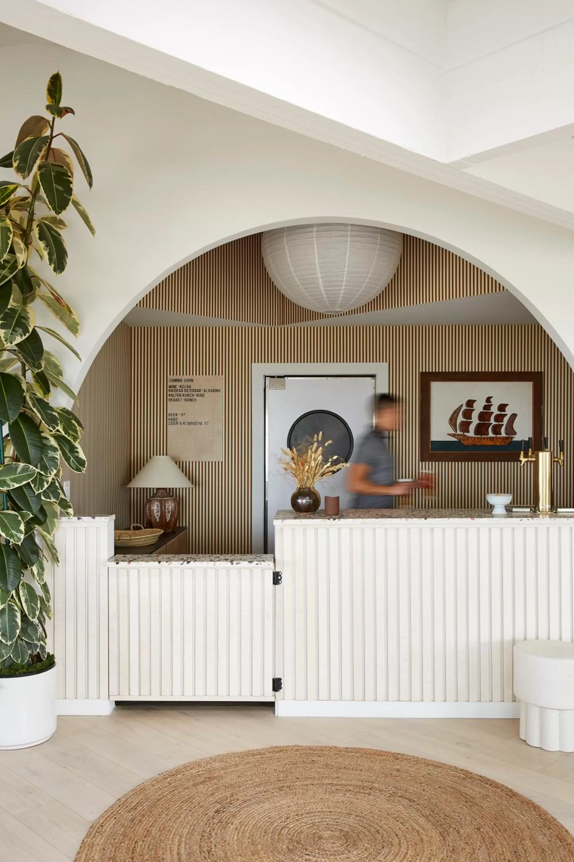 Lounge or bar in White Water