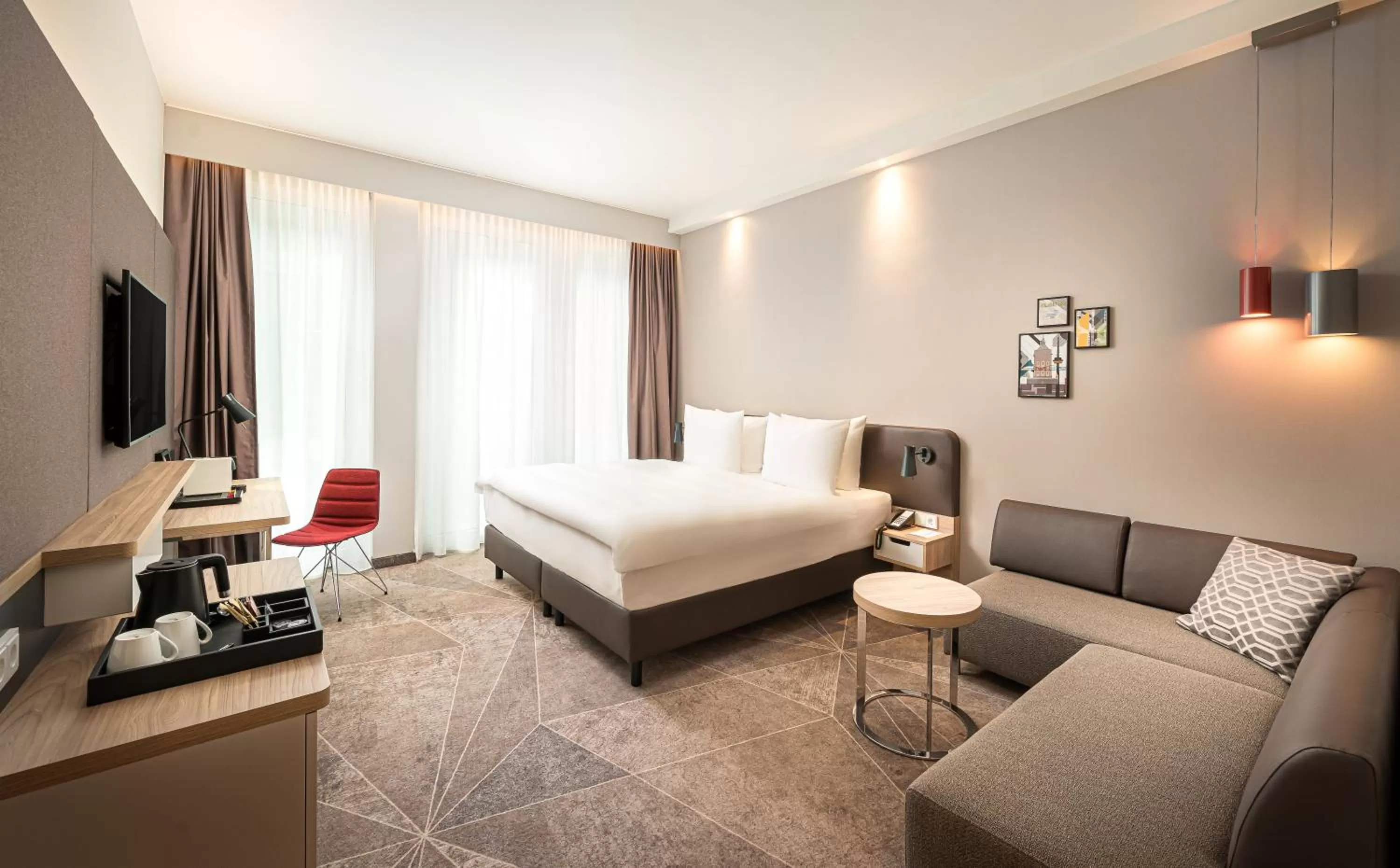 Photo of the whole room, Bed in Holiday Inn - Mannheim City - Hauptbahnhof by IHG