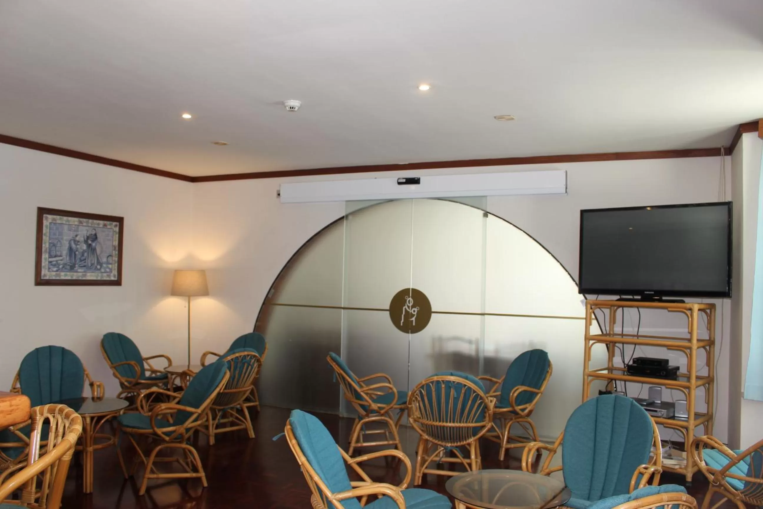 Lounge or bar in Hotel Santo Antonio Da Baia