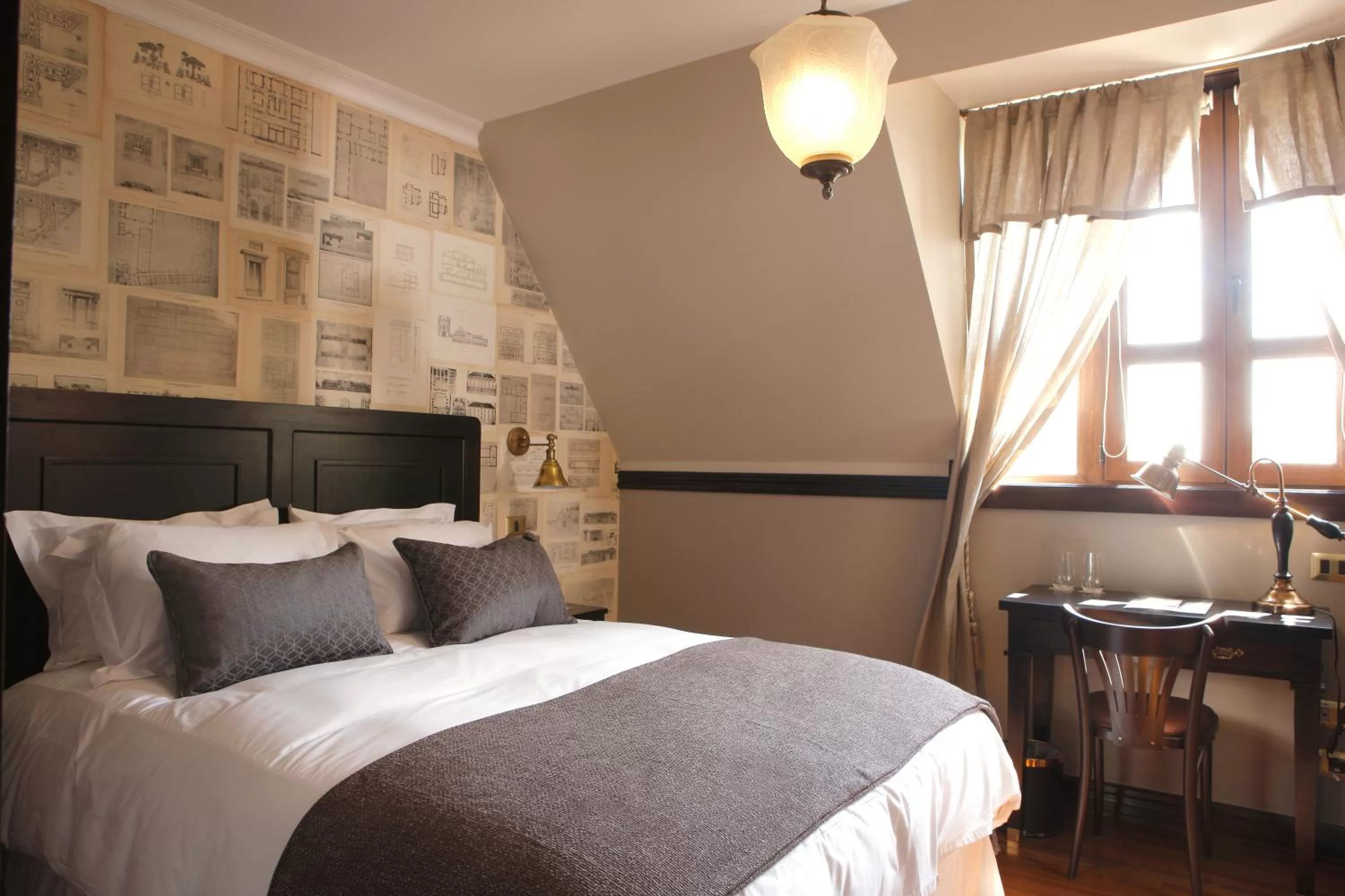 Bedroom, Bed in Hotel Boutique Castillo Rojo