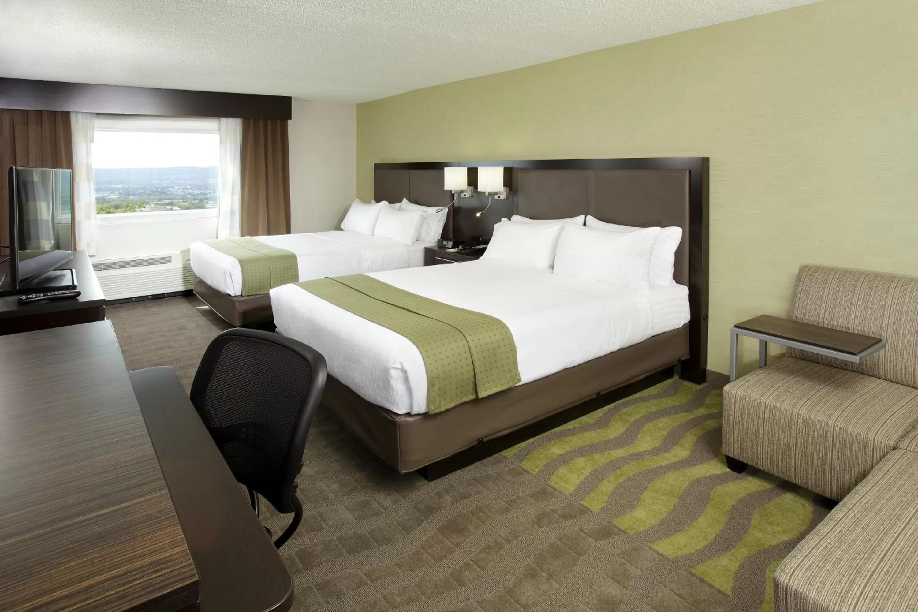 Standard Double or Twin Room in Holiday Inn Wilkes Barre - East Mountain, an IHG Hotel