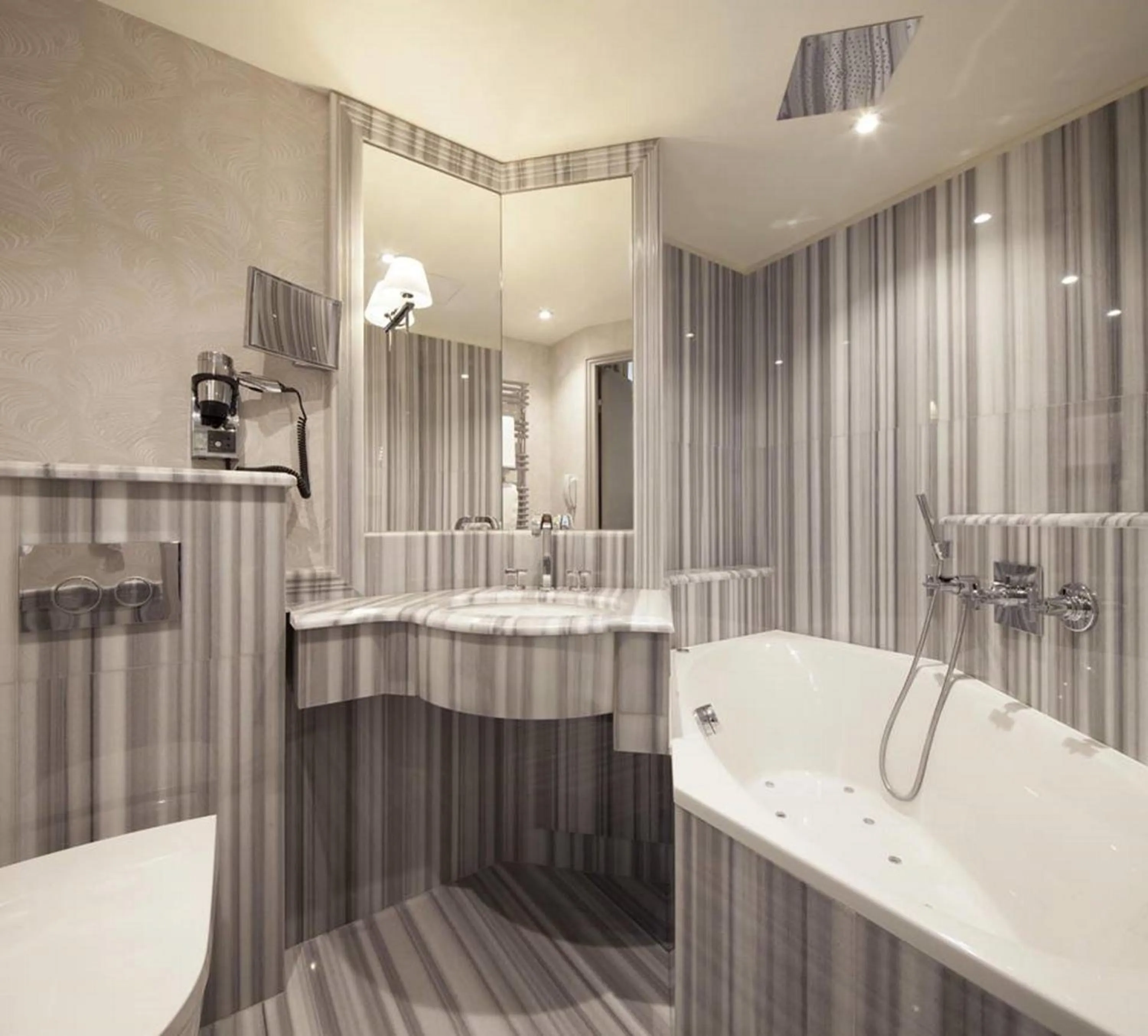 Bathroom in Hôtel George Washington