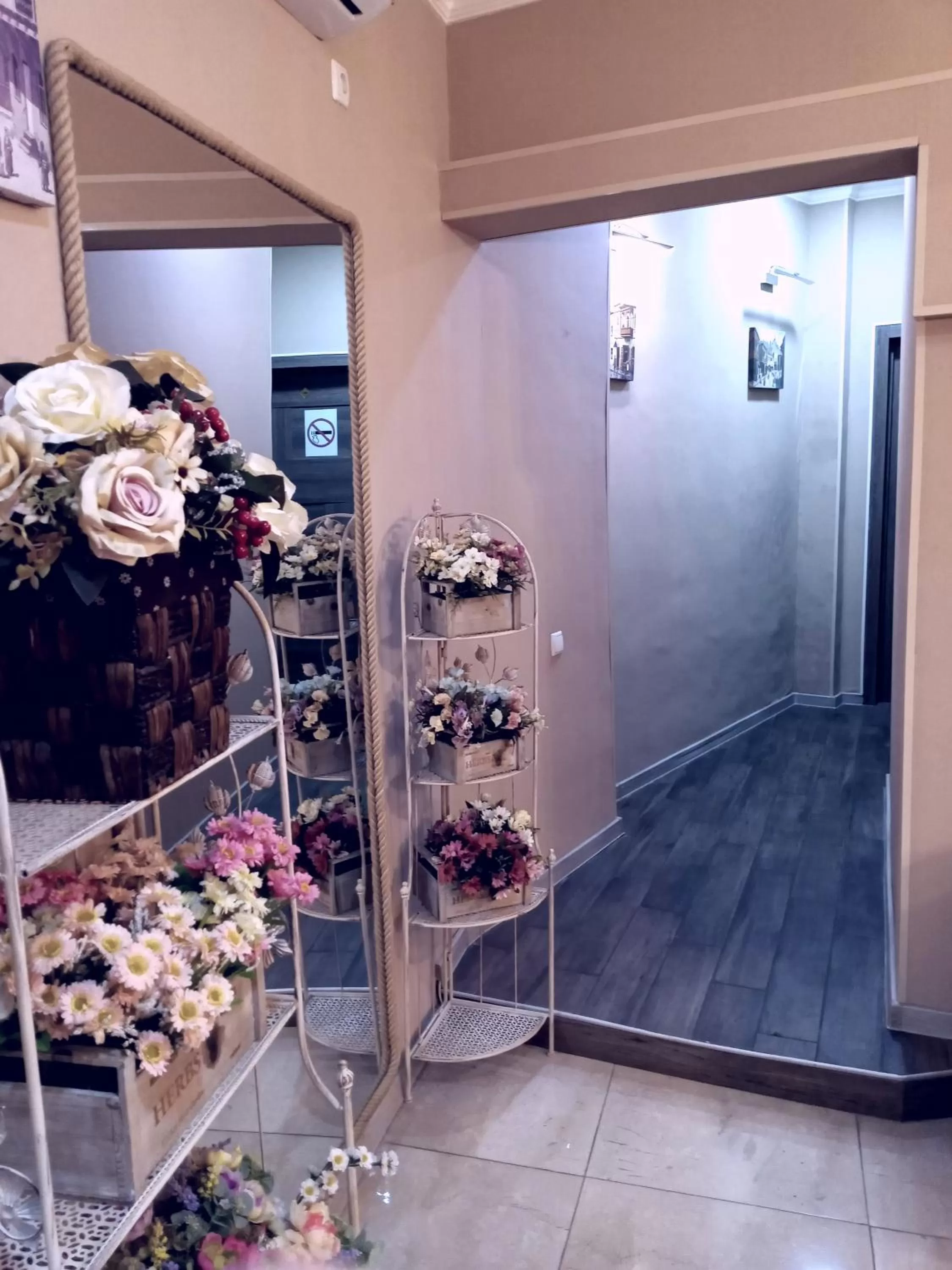 Living room in Epic Meidan Hotel