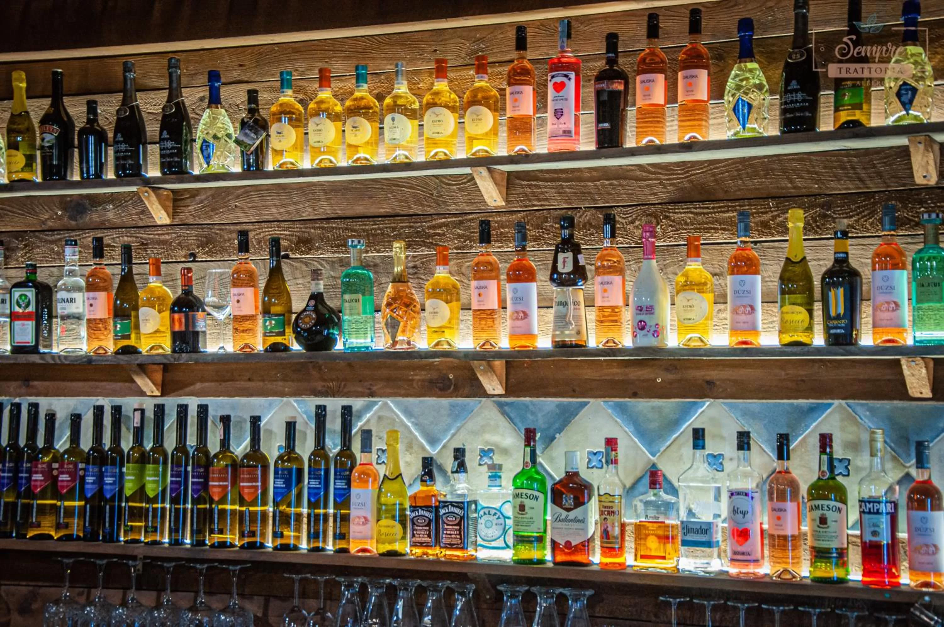 Drinks in Sempre Étterem És Panzió