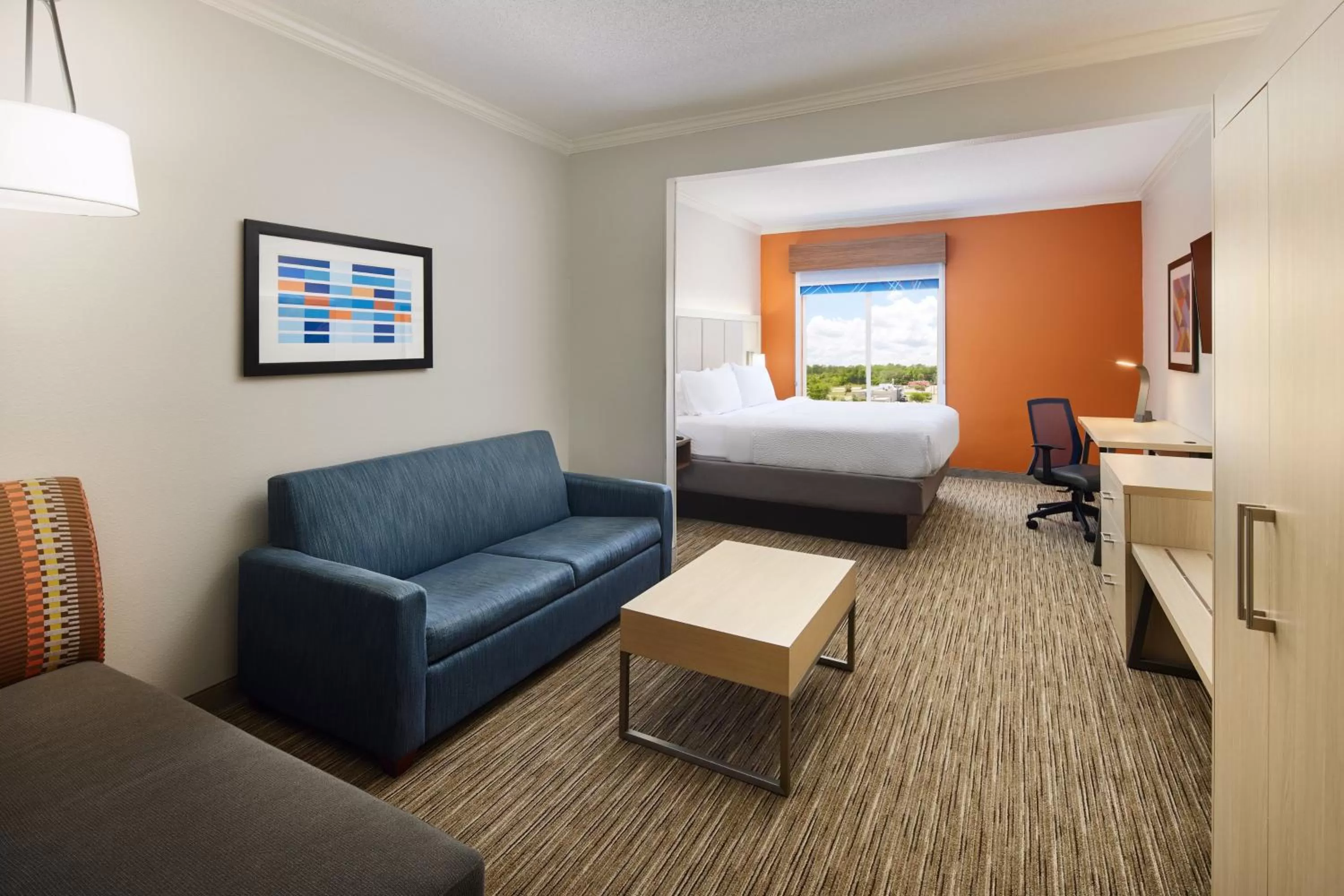 Photo of the whole room in Holiday Inn Express & Suites Bonifay by IHG
