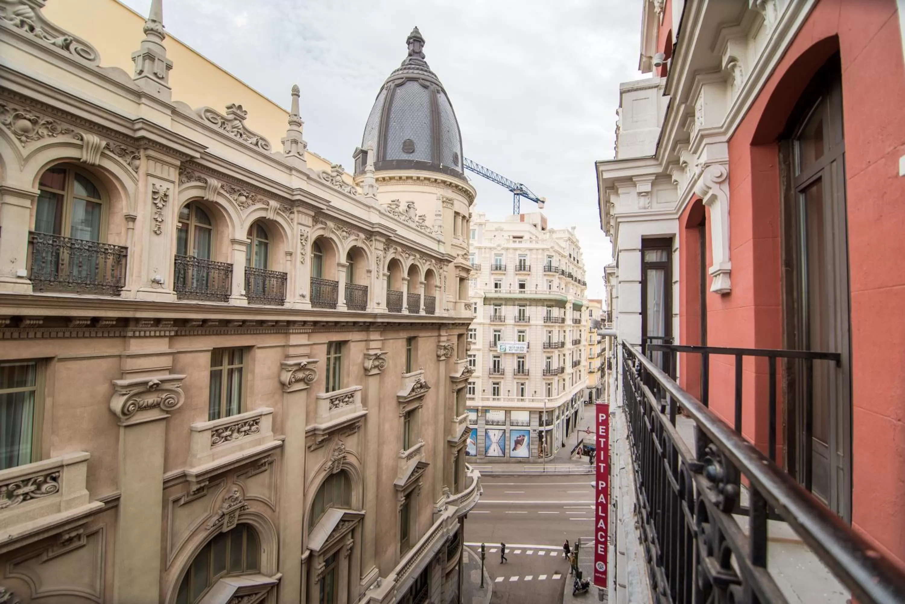 Facade/entrance in Petit Palace Chueca
