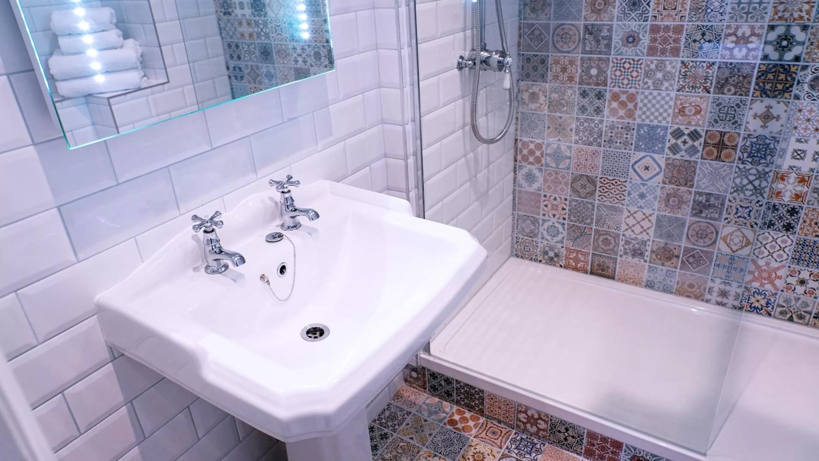 Shower in 23 St Mary's