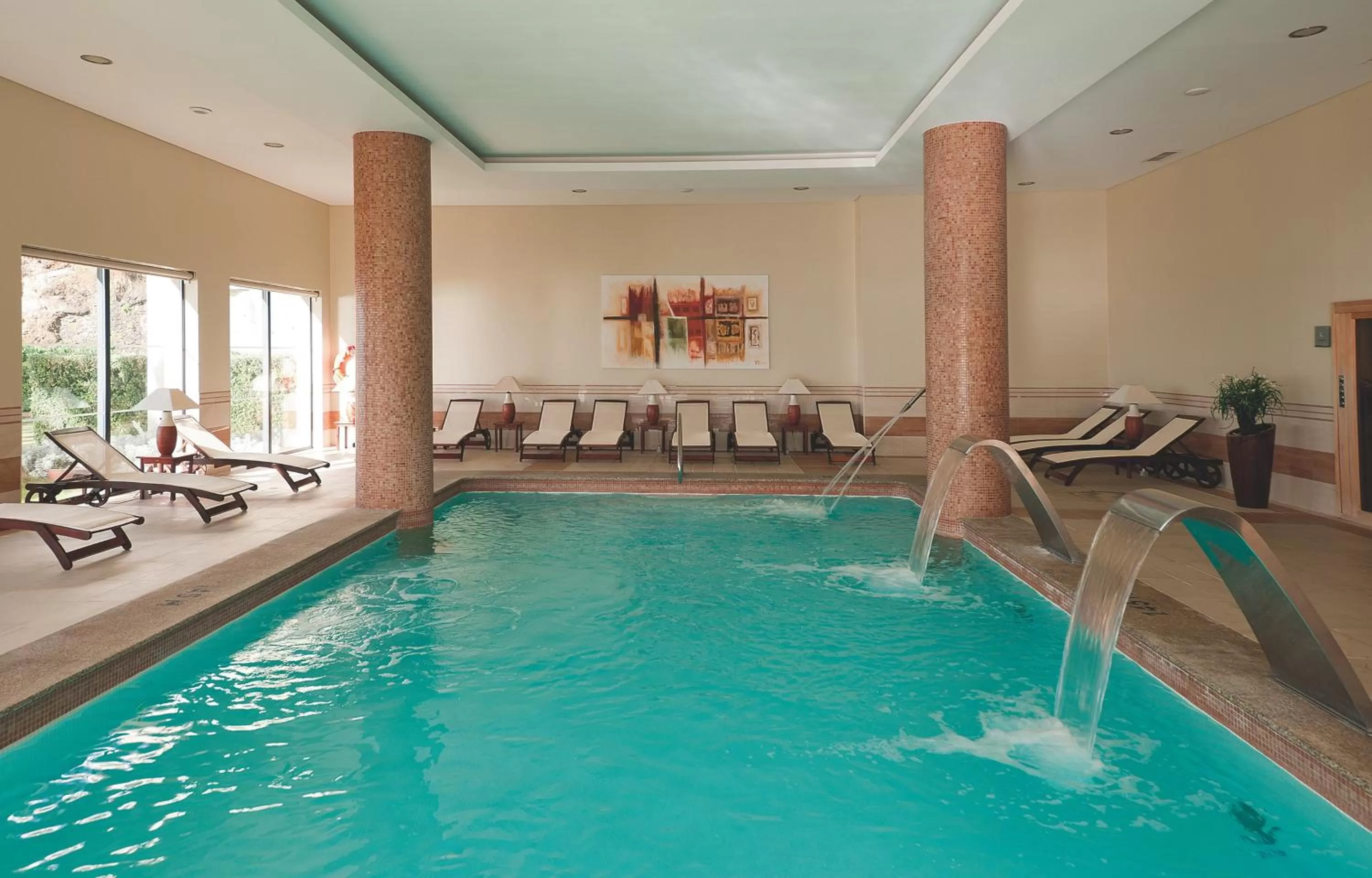 Swimming pool in Vila Gale Santa Cruz