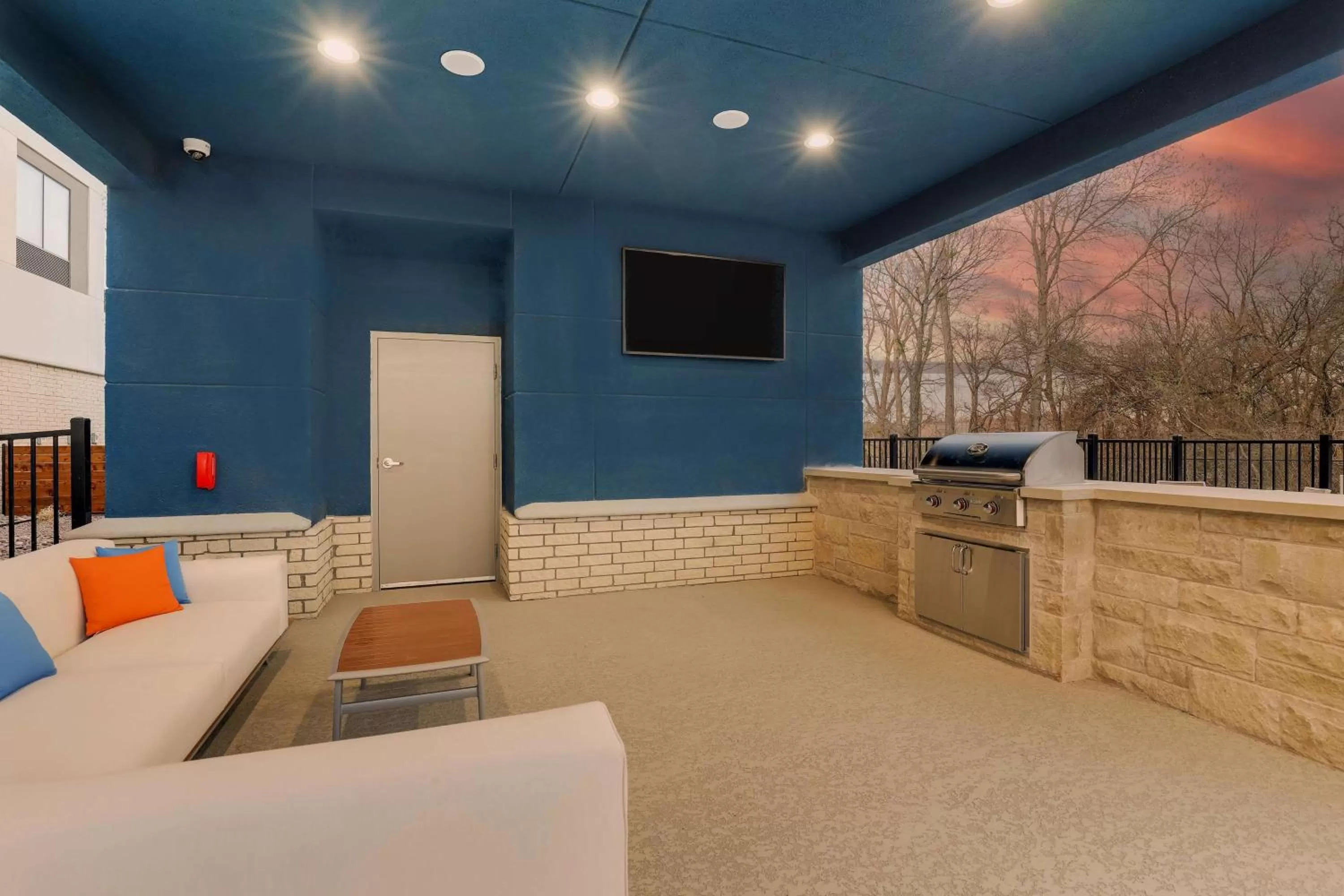 Patio in Hampton Inn & Suites Weatherford, Tx