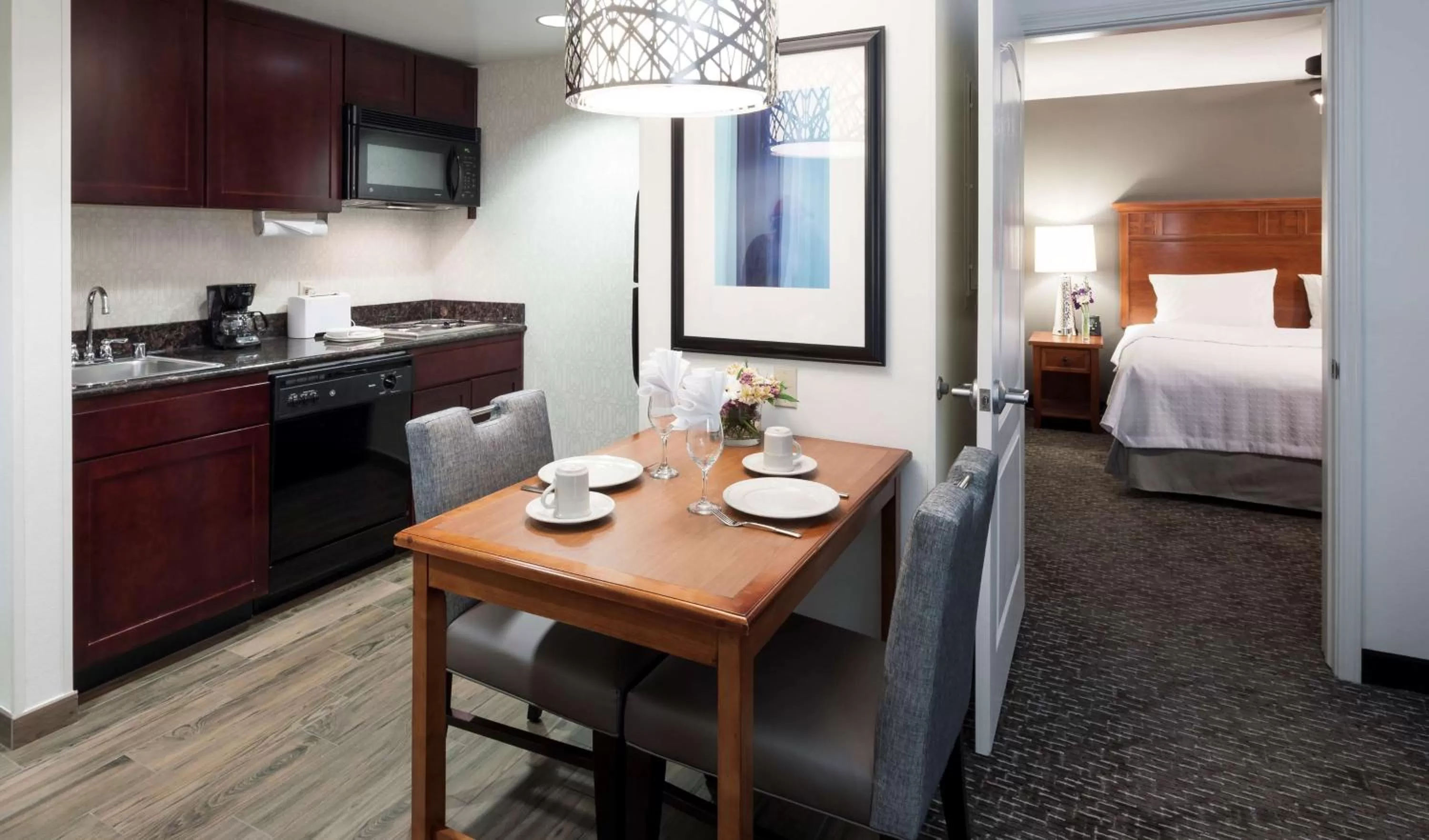 Kitchen or kitchenette, Bed in Homewood Suites by Hilton Agoura Hills