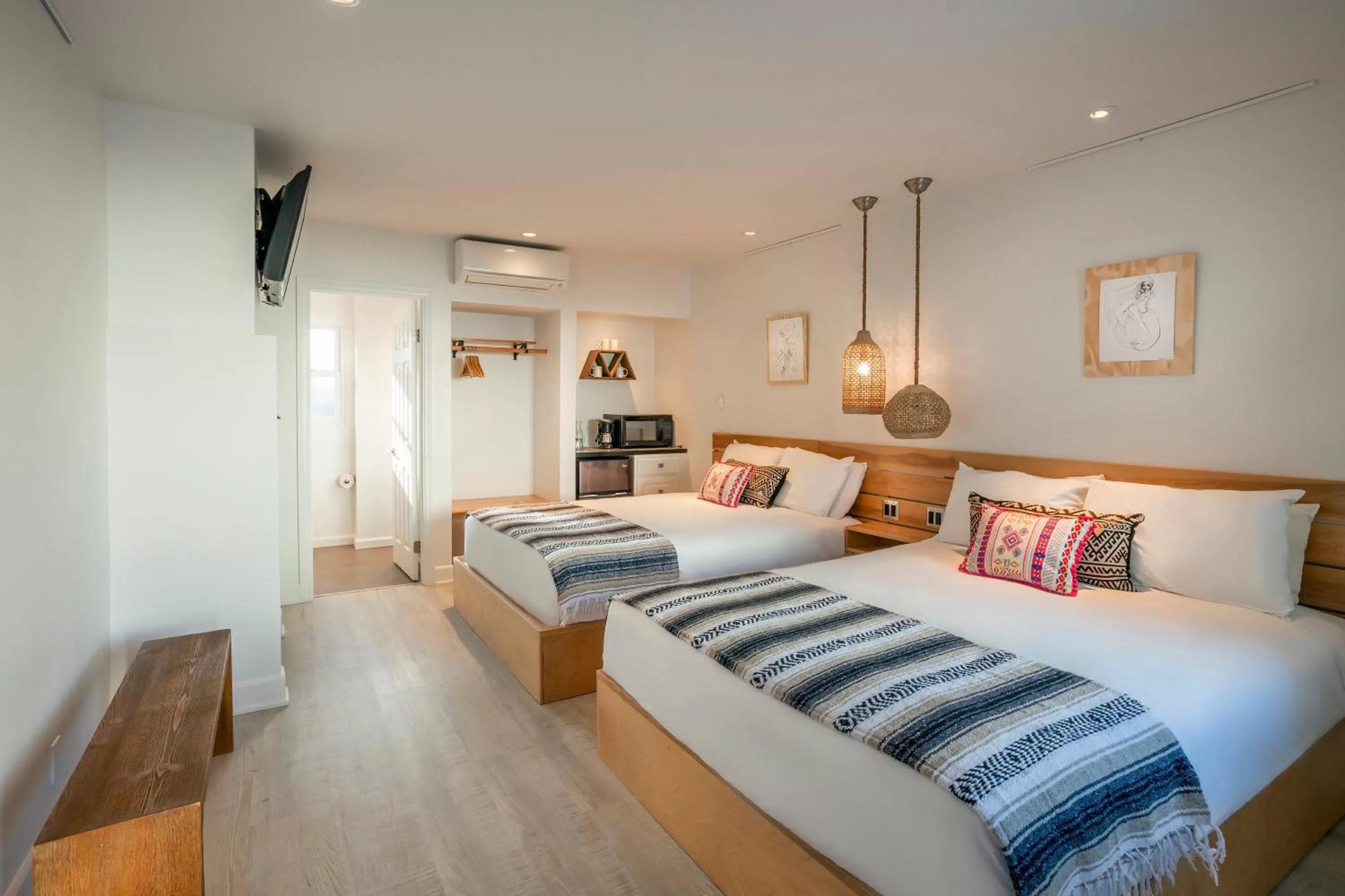 Bed in Blue Sands Inn, A Kirkwood Collection Hotel