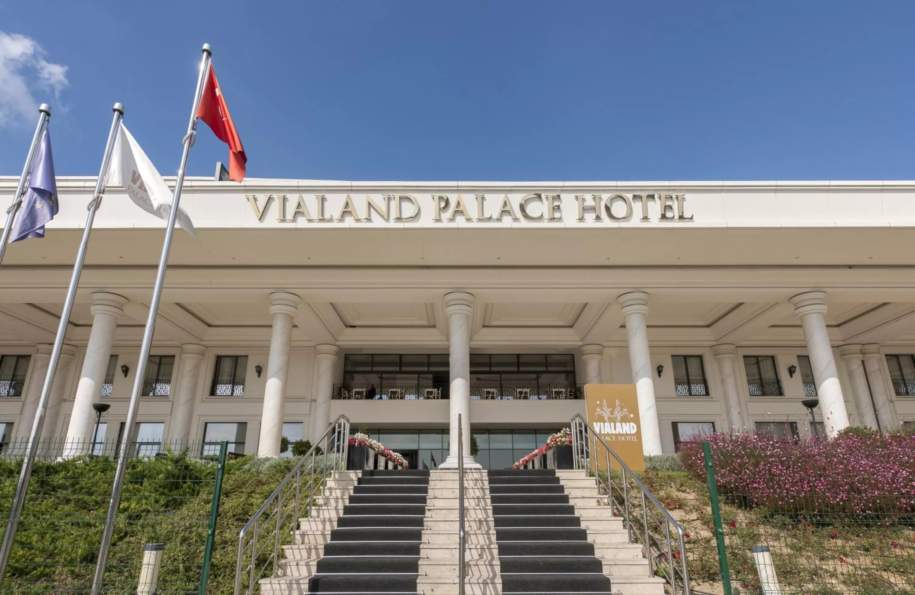 Property building in Vialand Palace Hotel