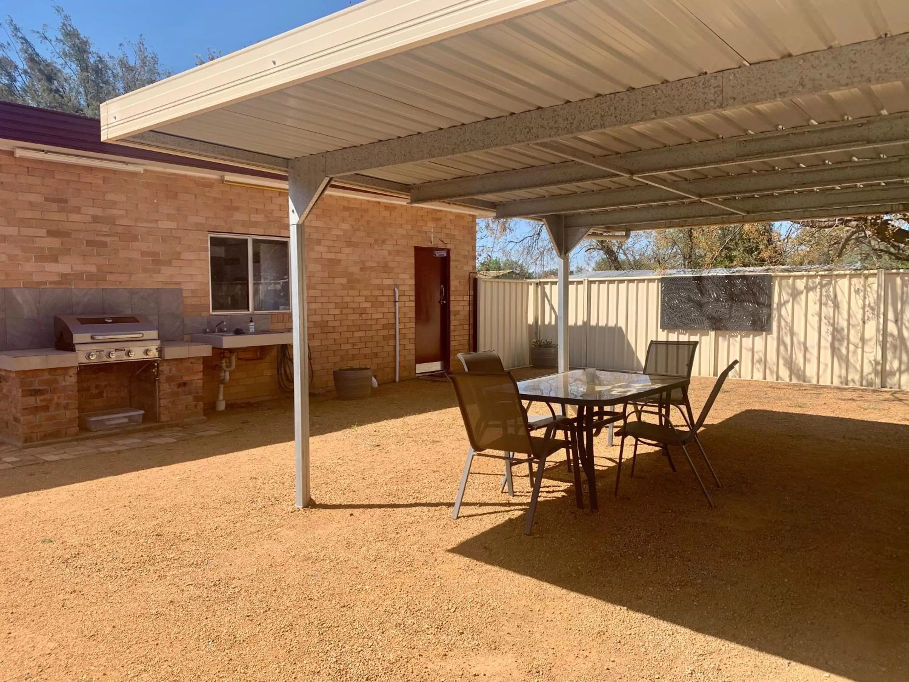 BBQ facilities in Gilgandra Motel