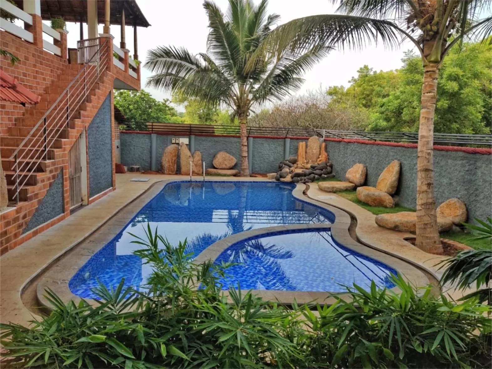 Swimming Pool in Green's Guest House