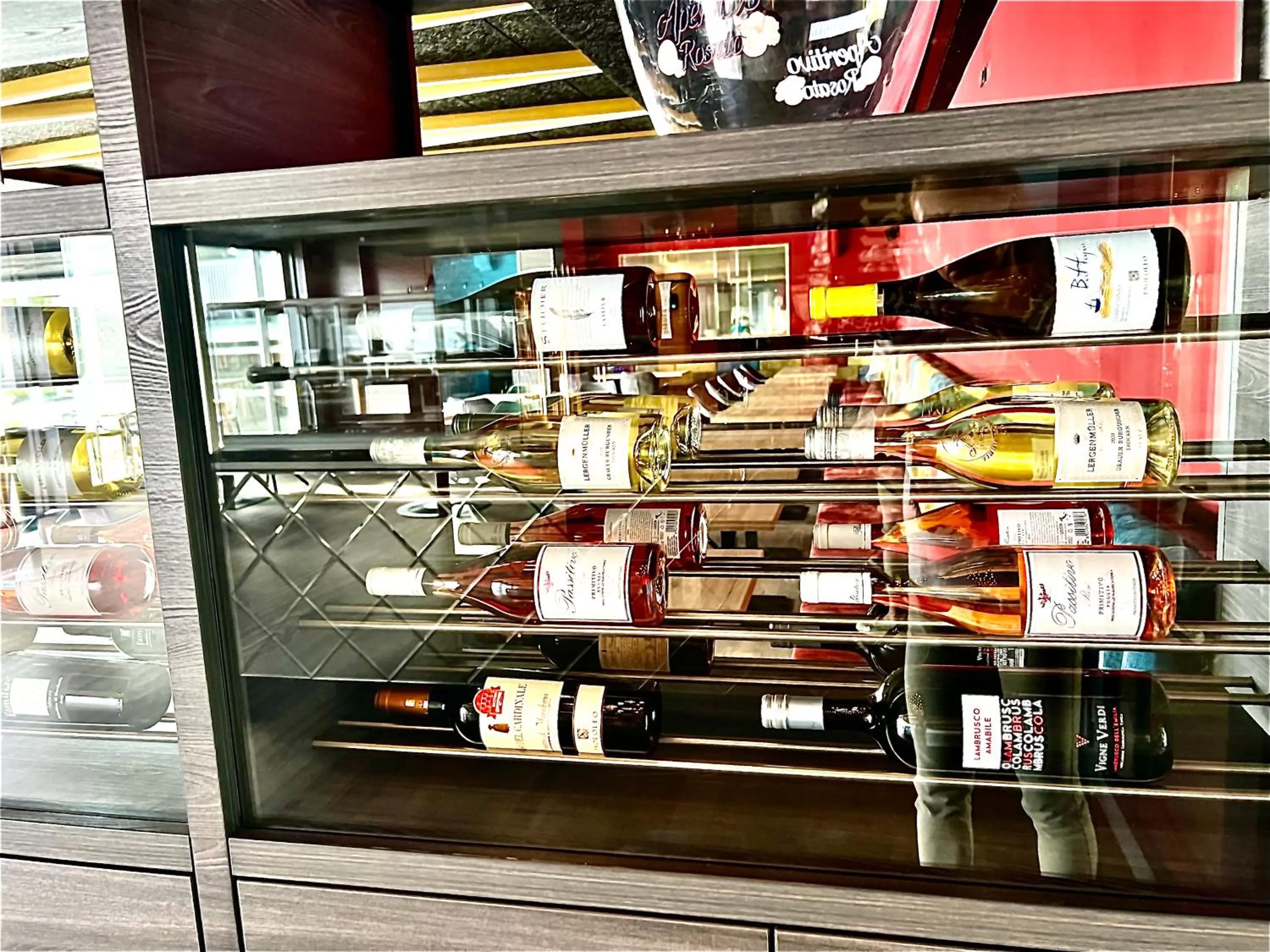 Restaurant/places to eat in Hotel Credé