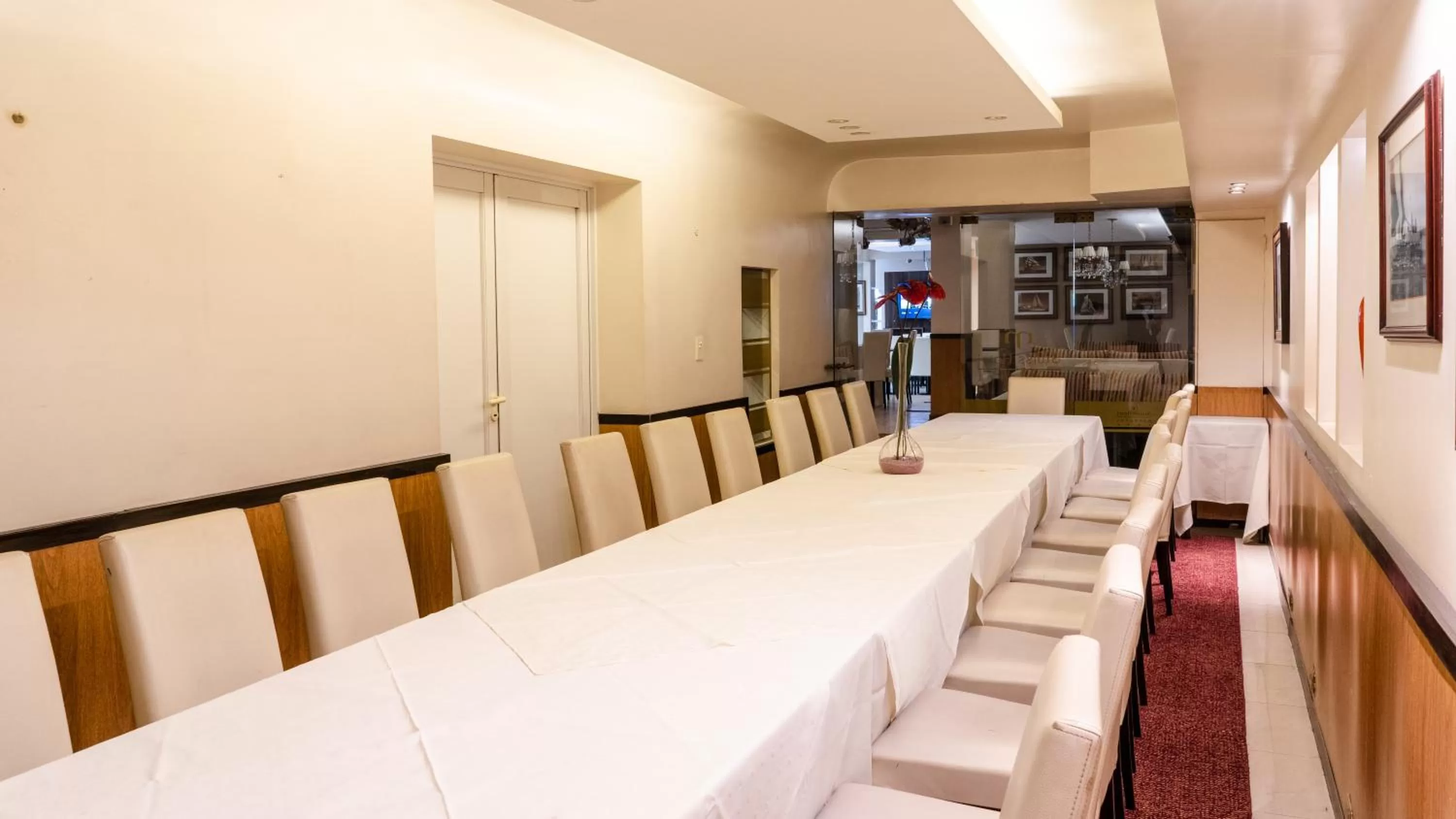 Seating area in Hotel Metropol