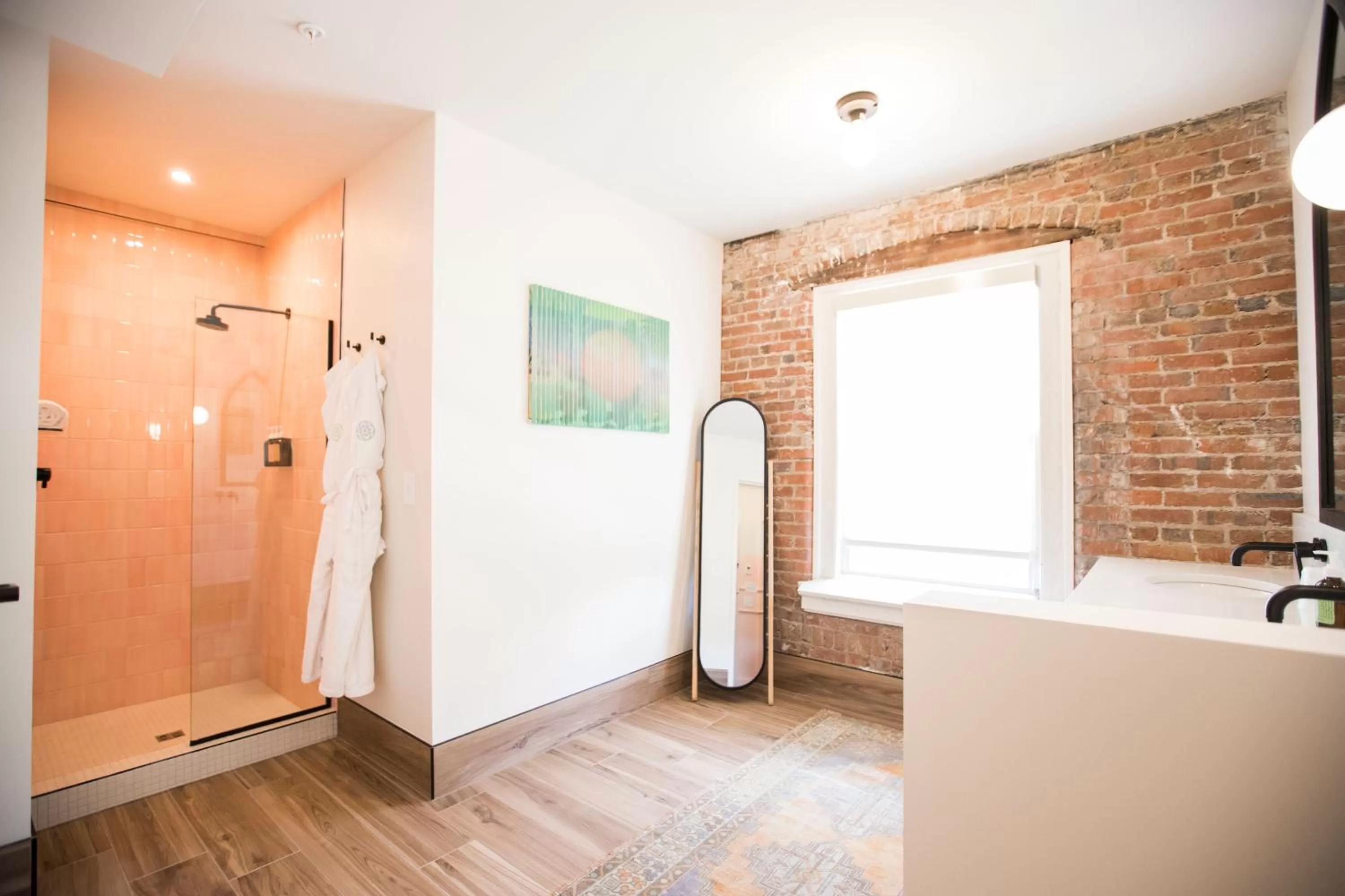 Shower in The Russell