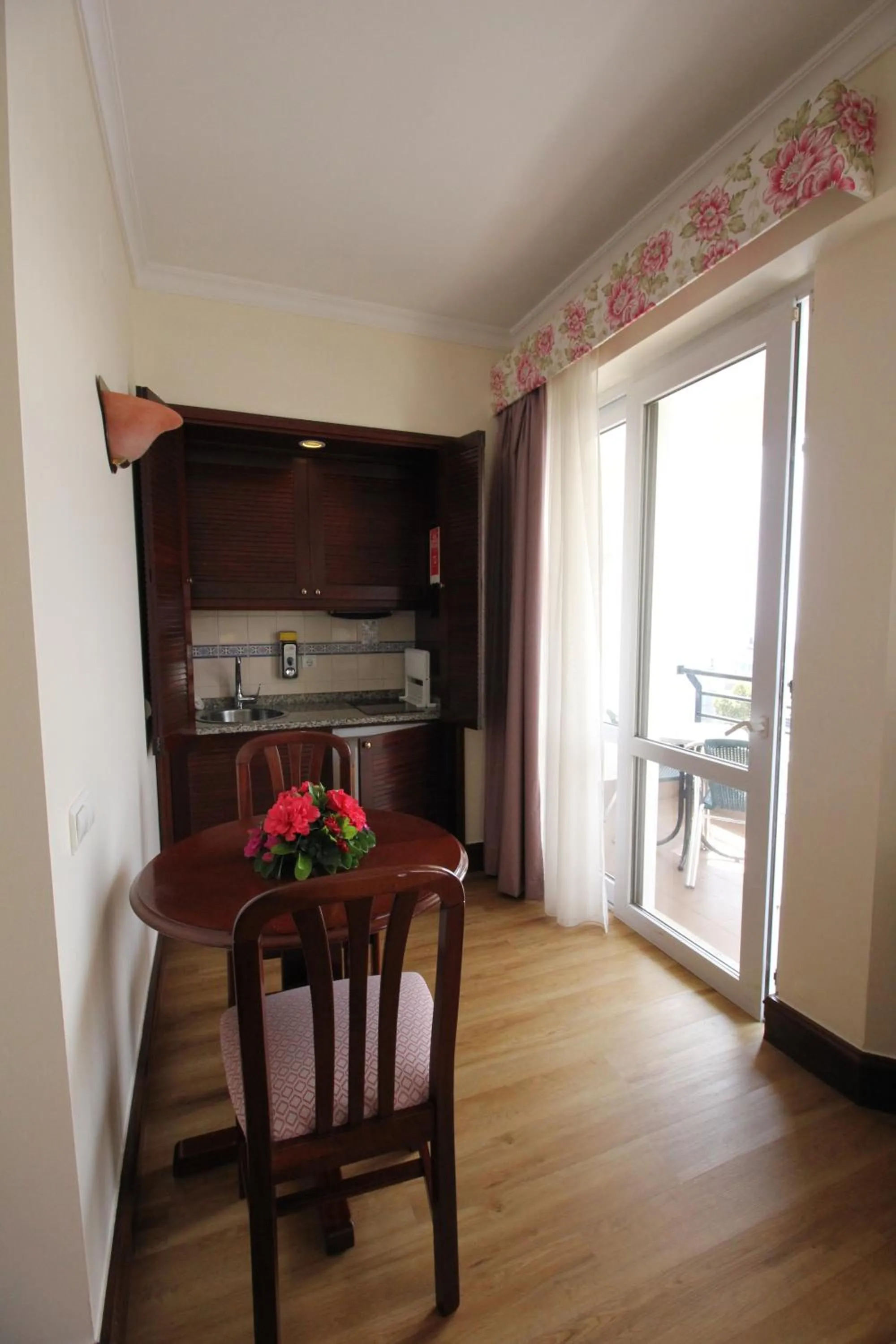 Bathroom in Suite Hotel Jardins Da Ajuda