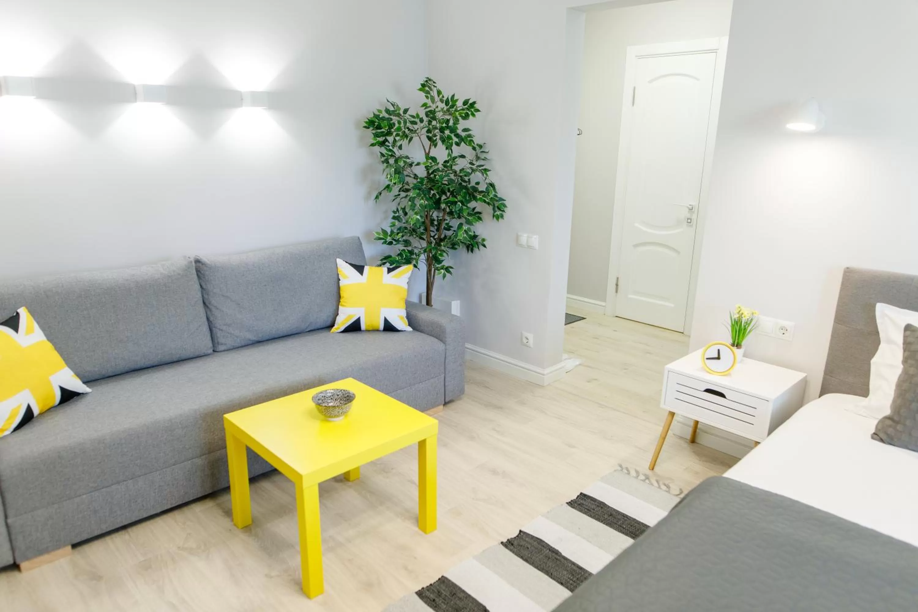 Photo of the whole room, Bed in Apart-Hotel LAVINA з ДЖАКУЗІ