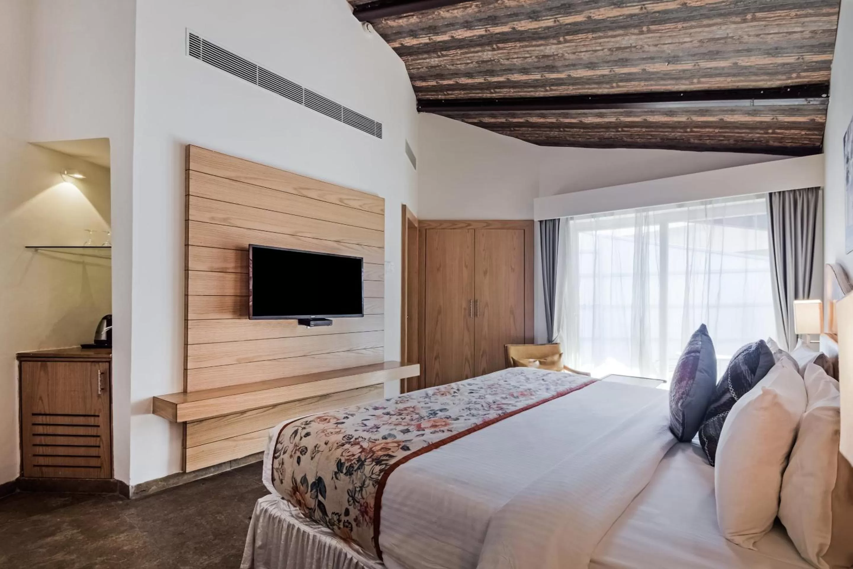 Bedroom, Bed in Bamboo Saa Resort & Spa - Udaipur