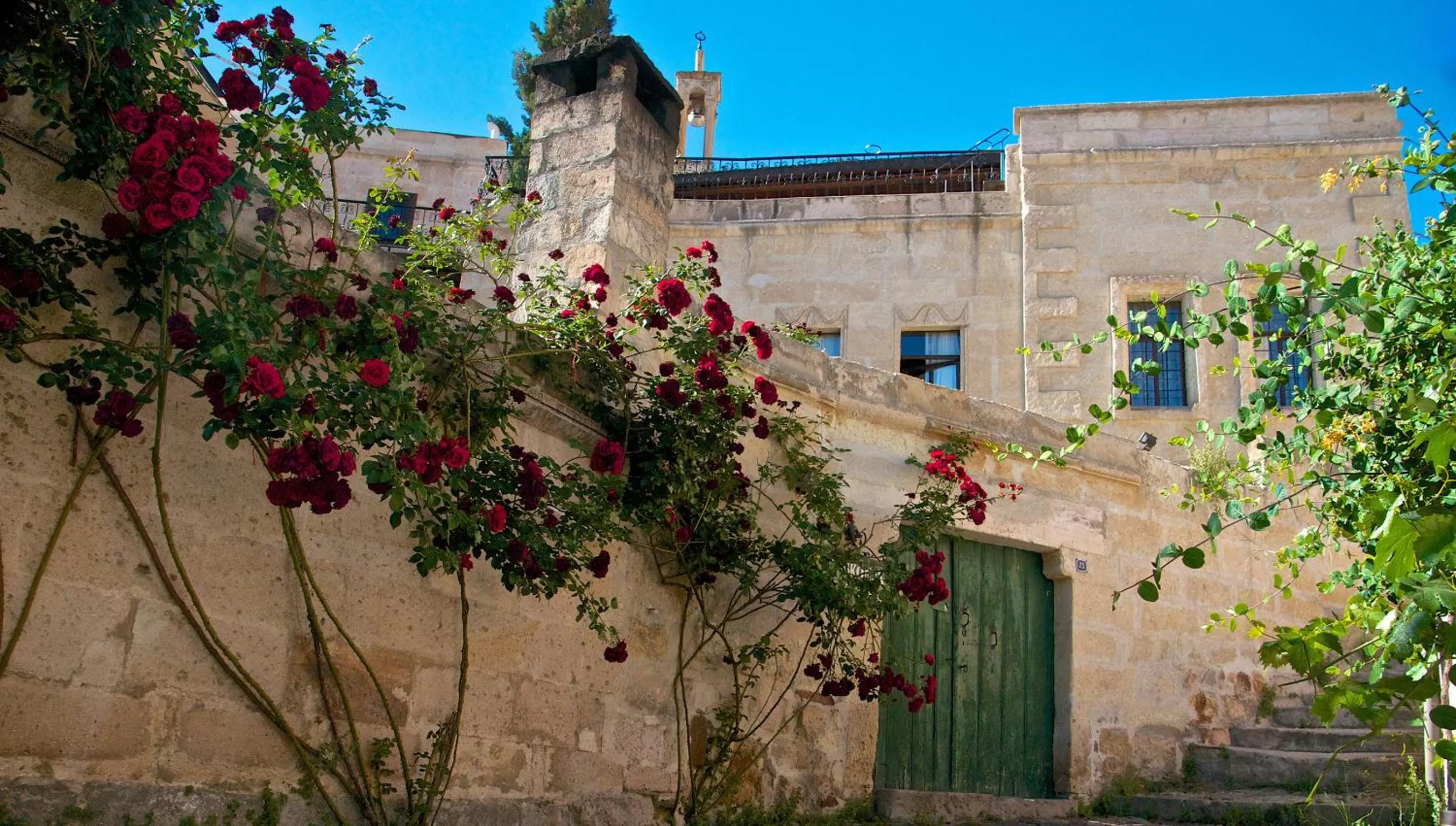 Facade/entrance in Taskonak Hotel