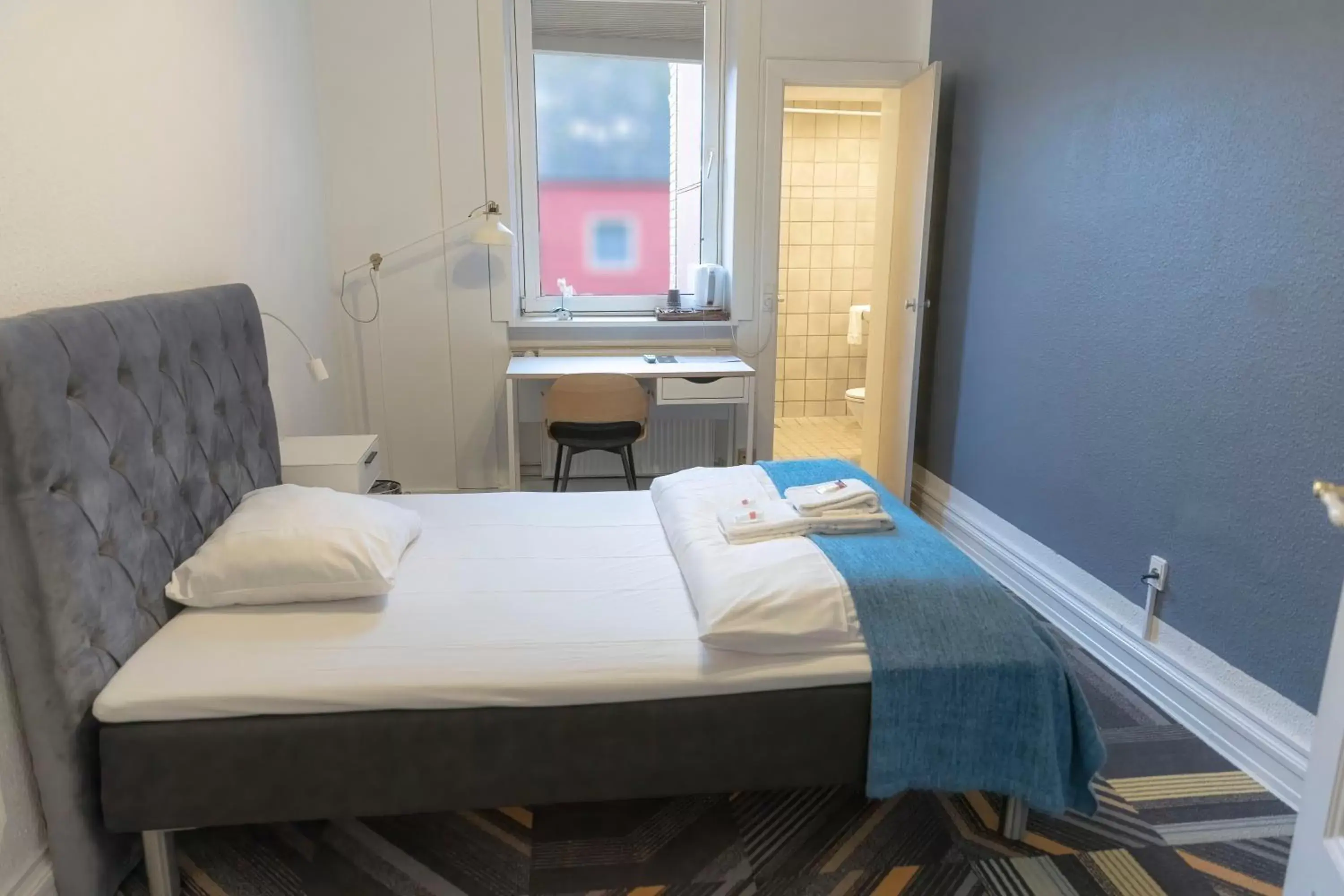 Standard Single Room in Hotel Harmonien Standard Single Room in Hotel Harmonien