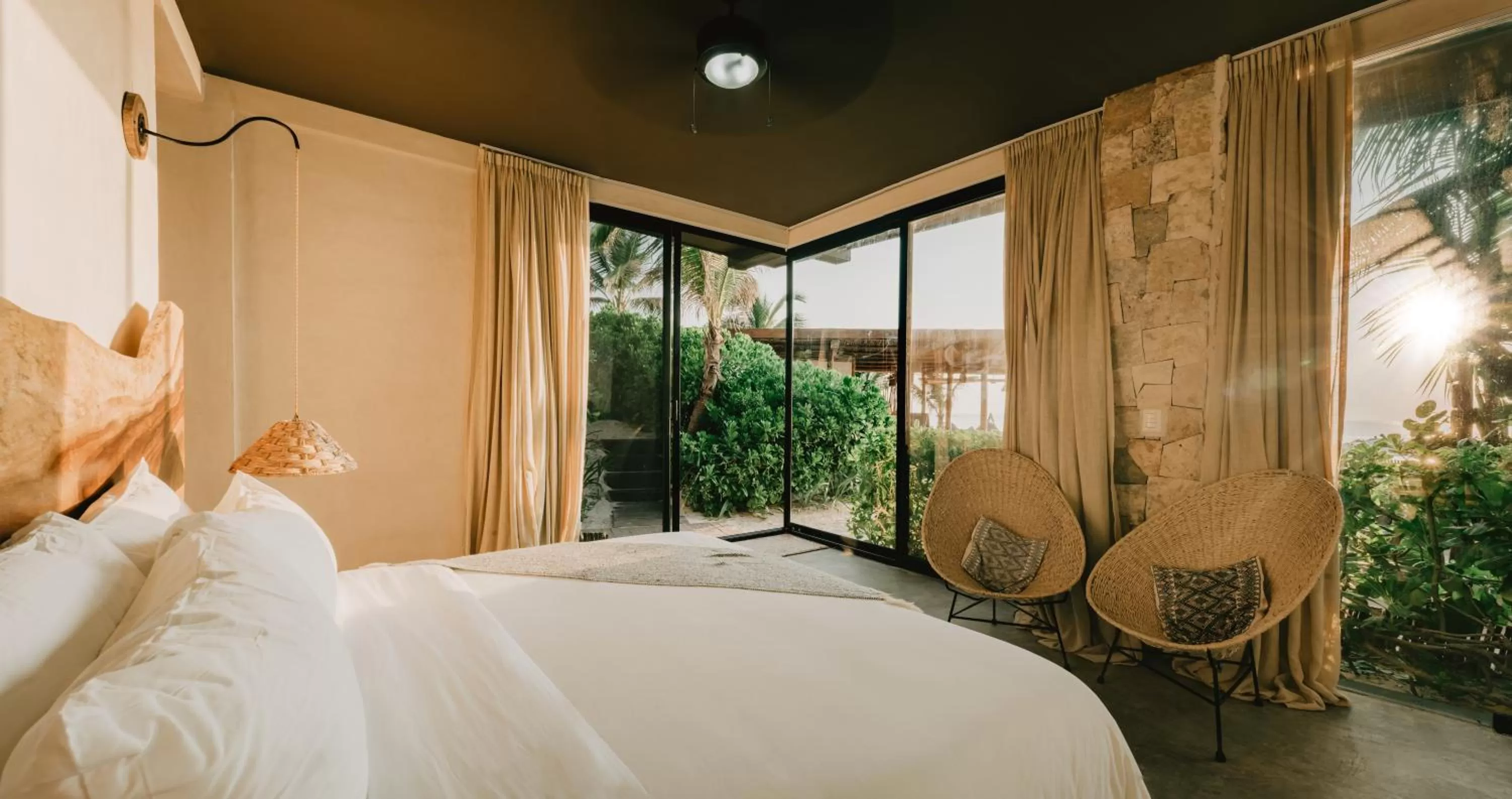 Property building, Bed in Akkuun Tulum - Adults Only