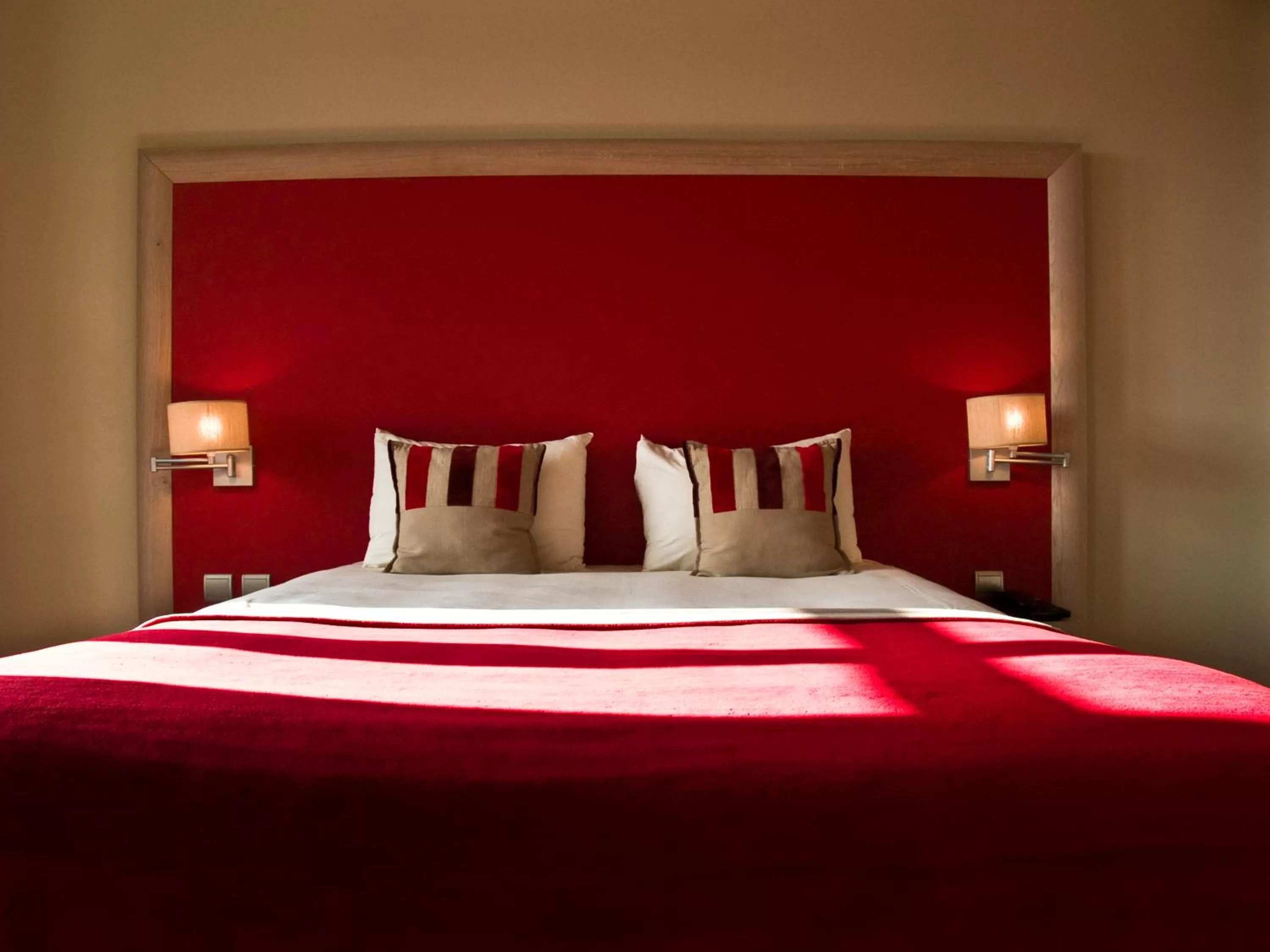 Decorative detail, Bed in Hôtel du Parc