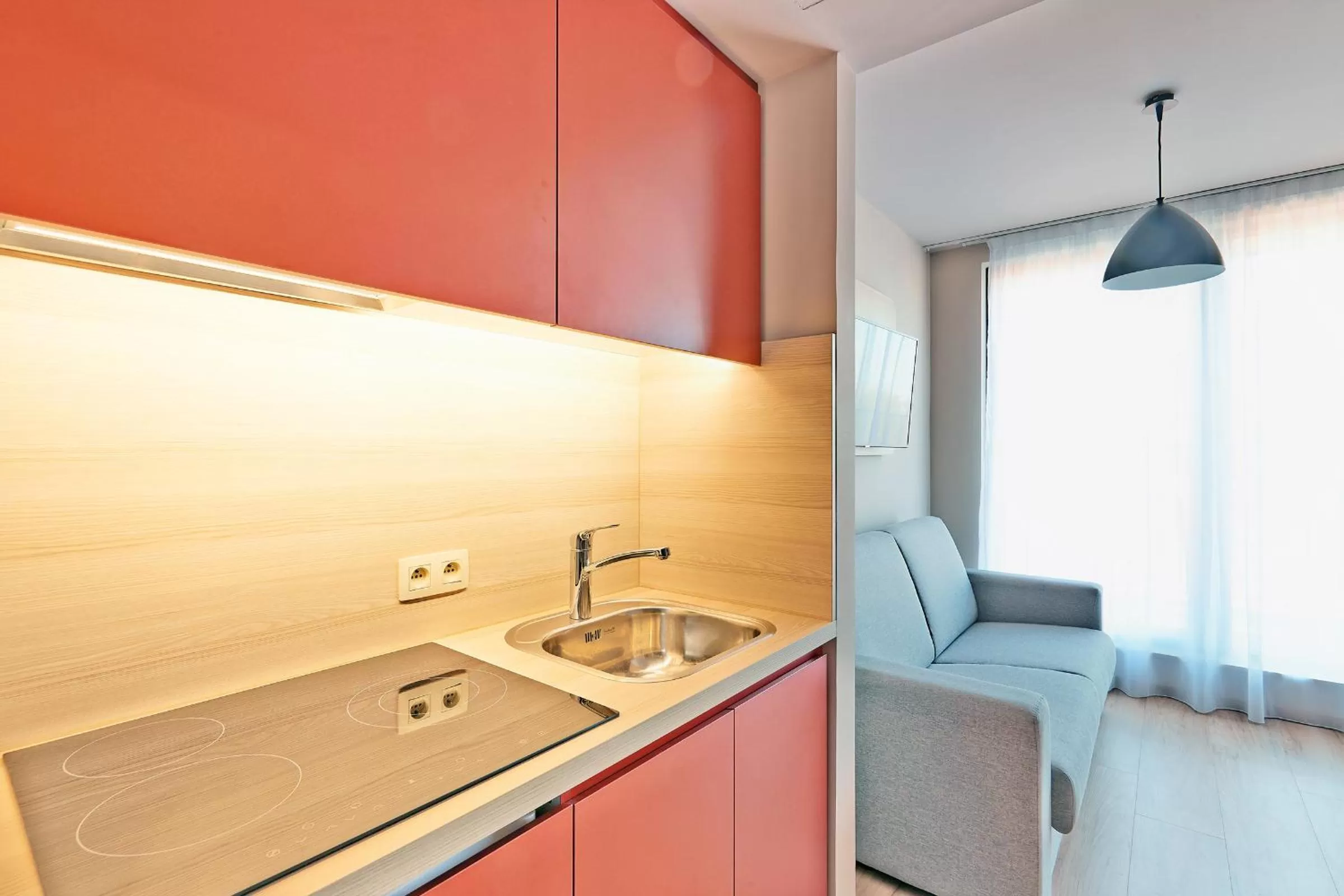 TV and multimedia in Appart'City Confort Bruxelles Centre Gare du Midi