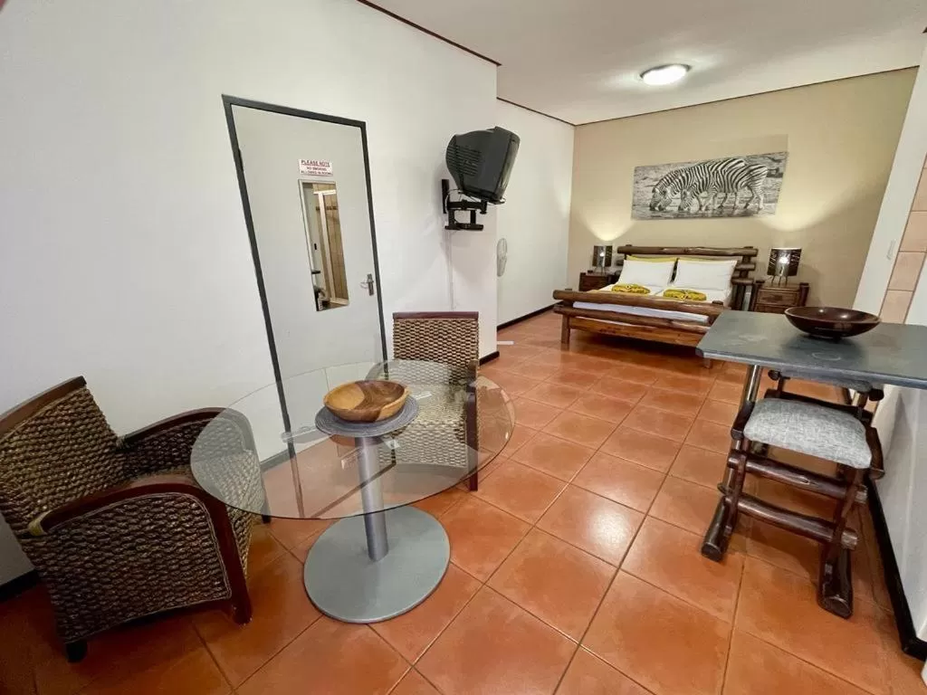 Double Room in Bushbabies-Inn Self-Catering Accommodation
