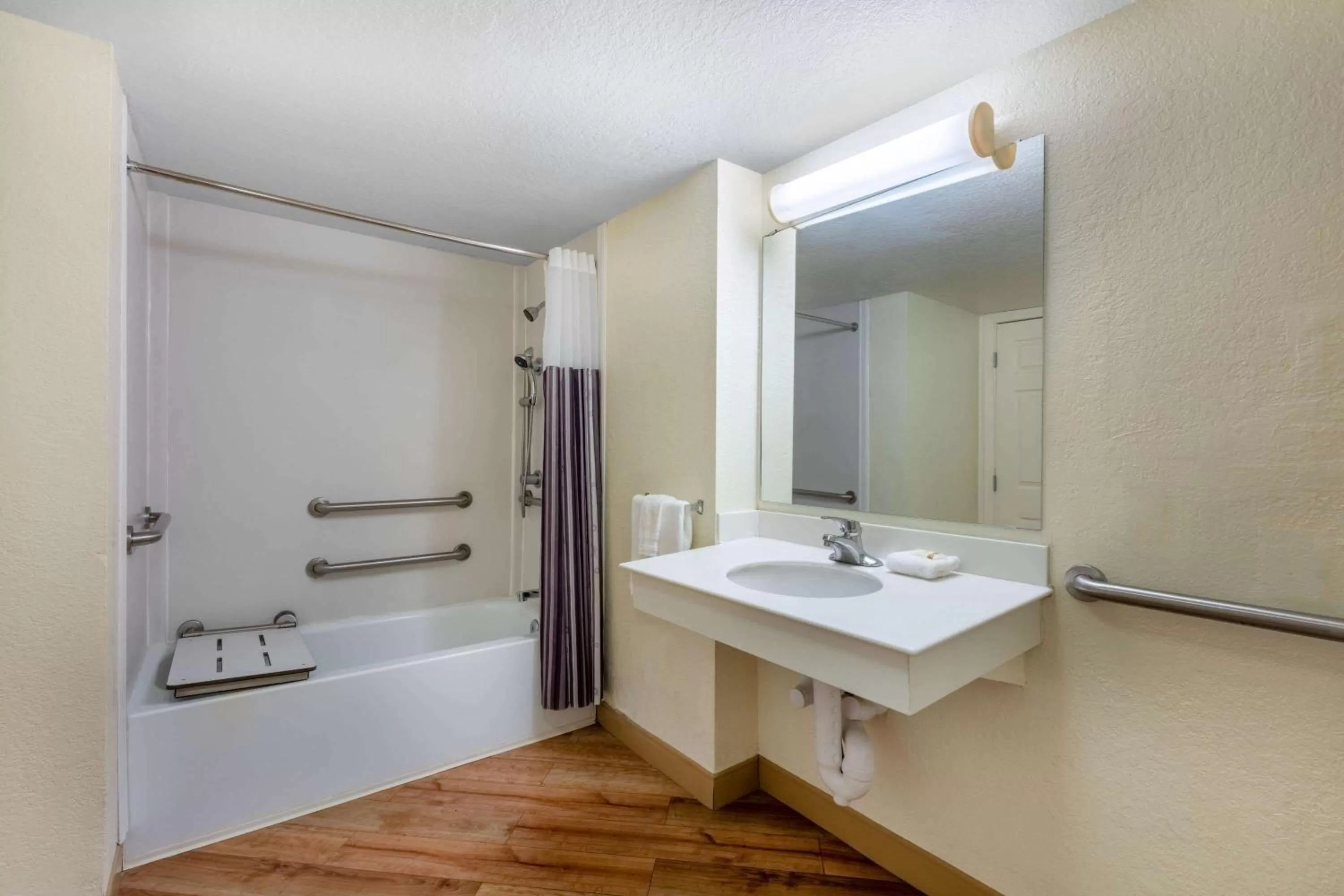 Bathroom in La Quinta East Deerfield Beach - Boca Raton