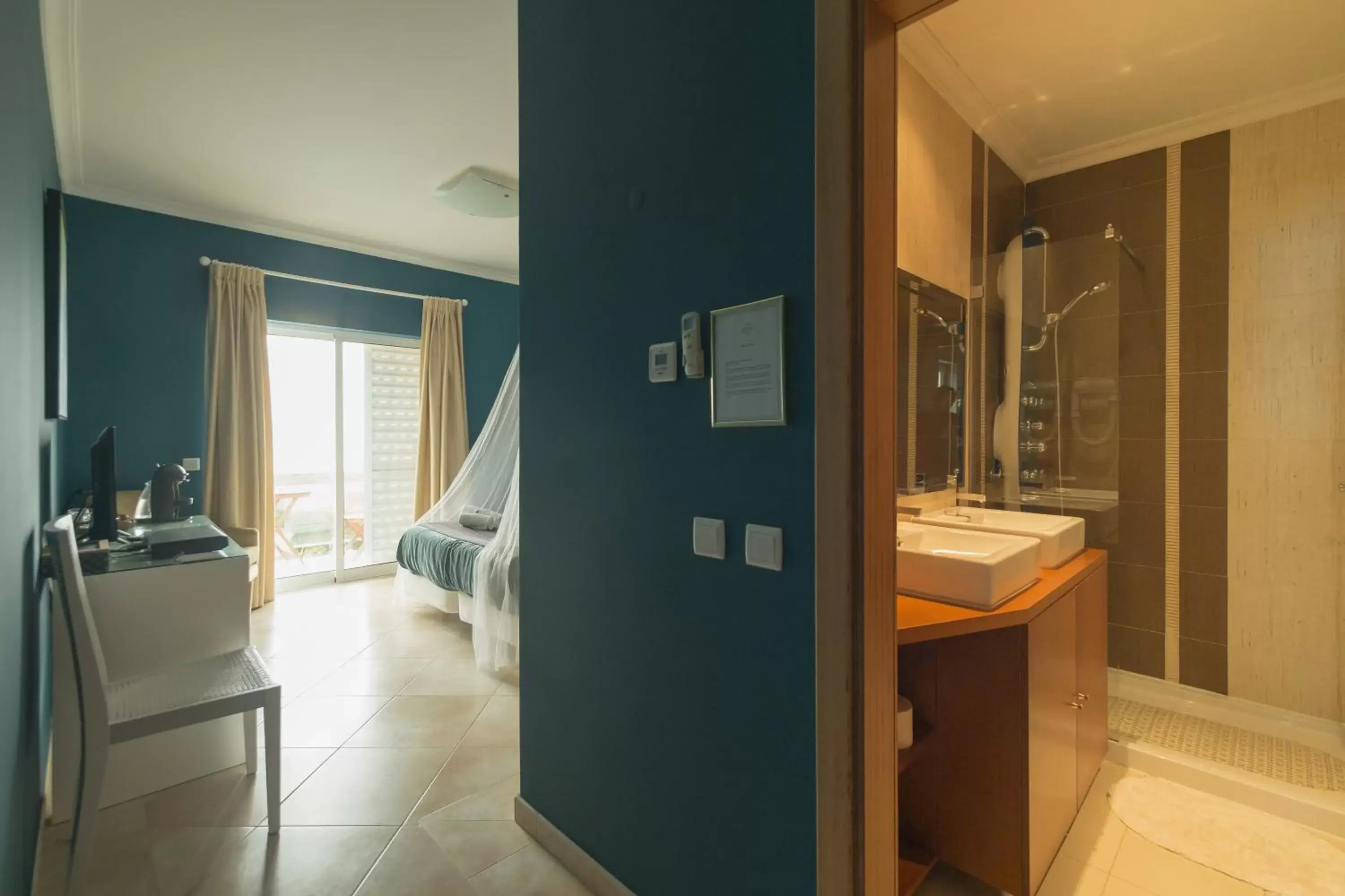 Double Room with Balcony and Sea View in Arrifana Destination Suites Double Room with Balcony and Sea View in Arrifana Destination Suites