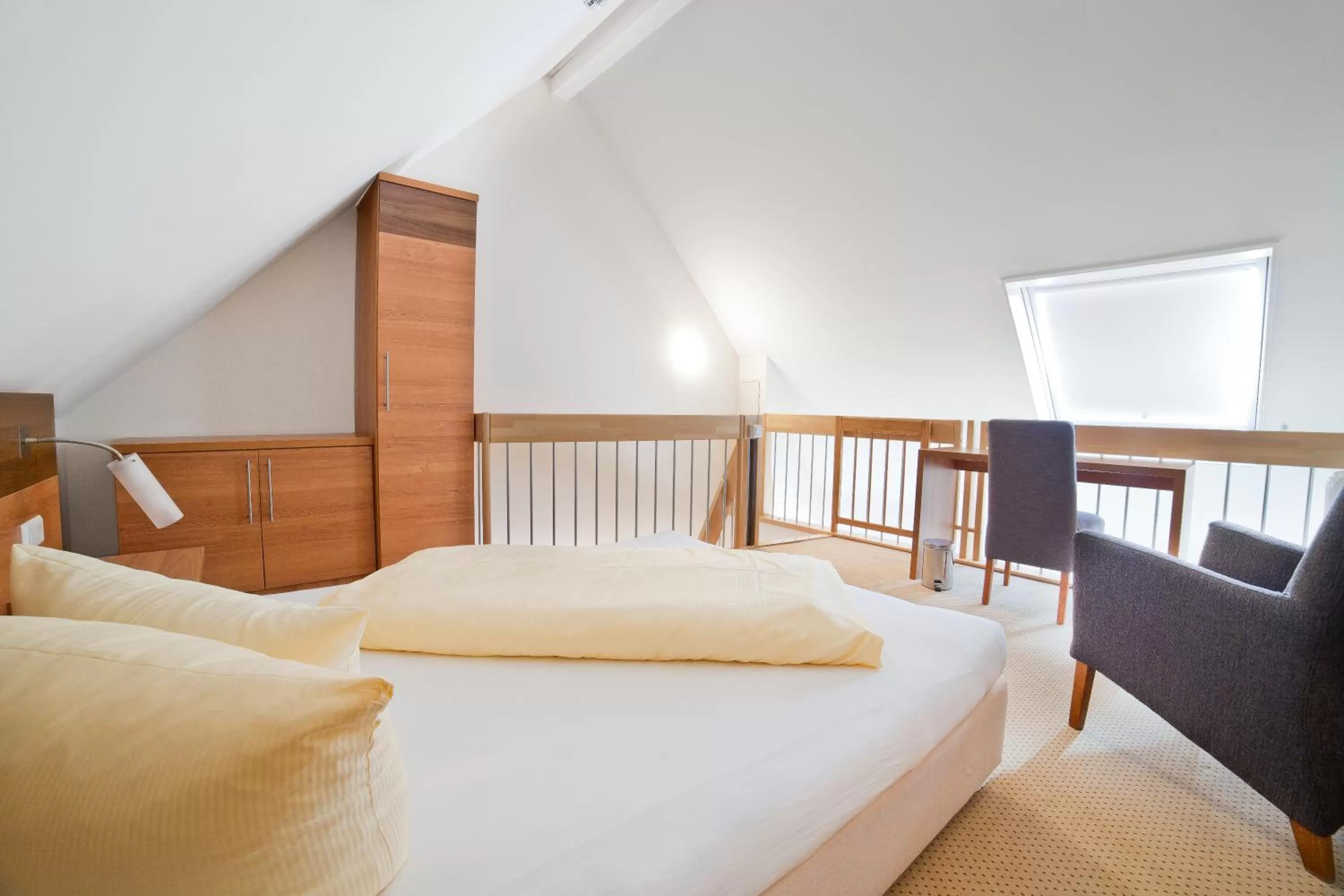 Photo of the whole room, Bed in allgovia hotel garni