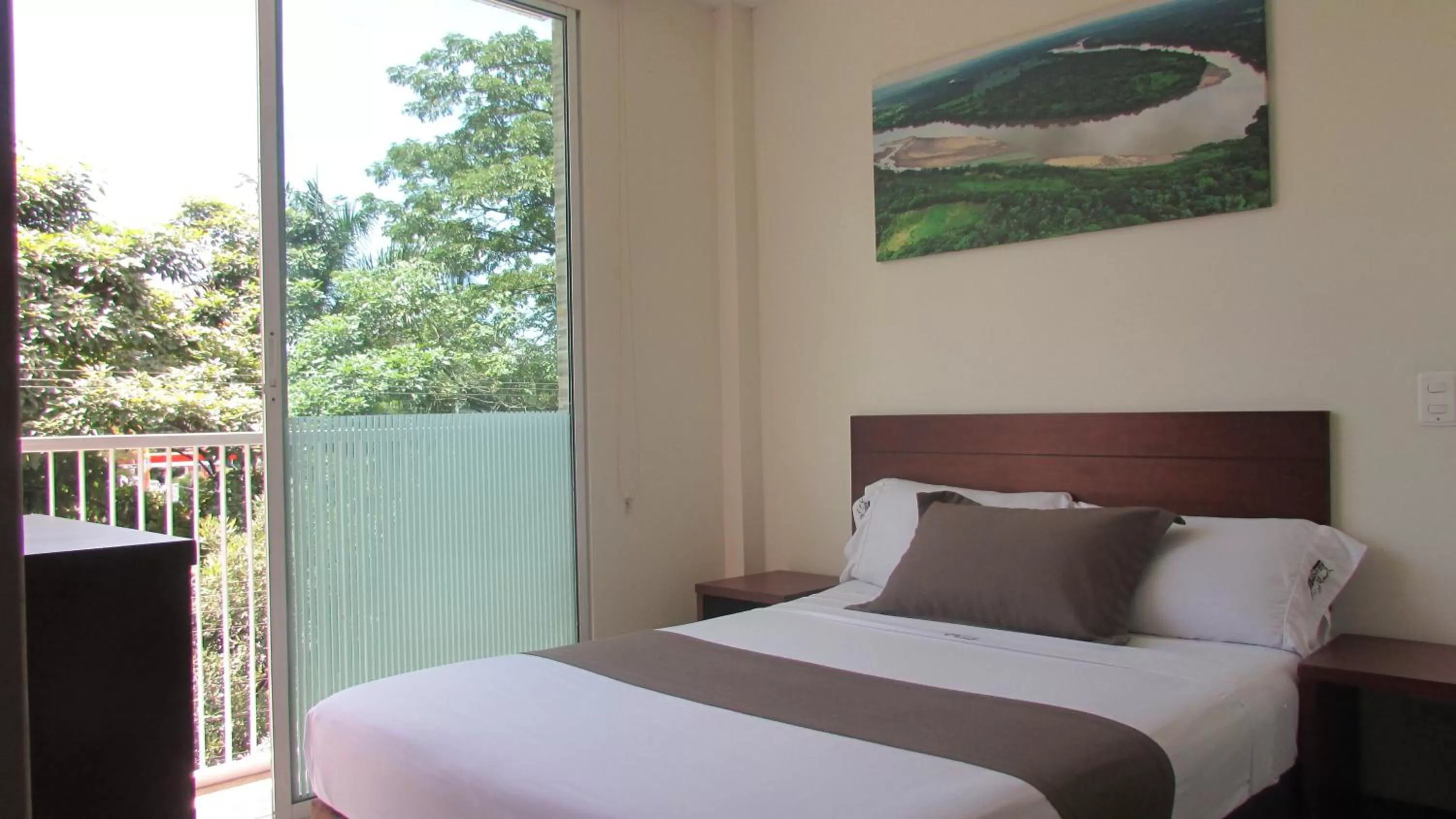 Bed in Hotel Via Principal I