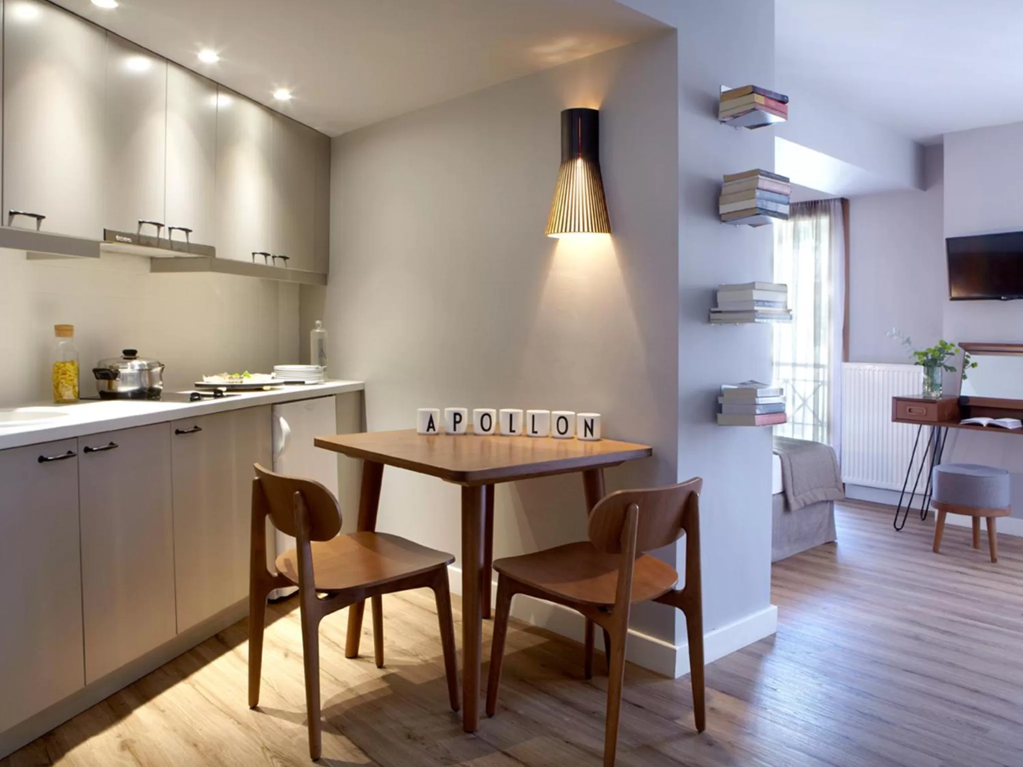 Library in Apollon Library Suites