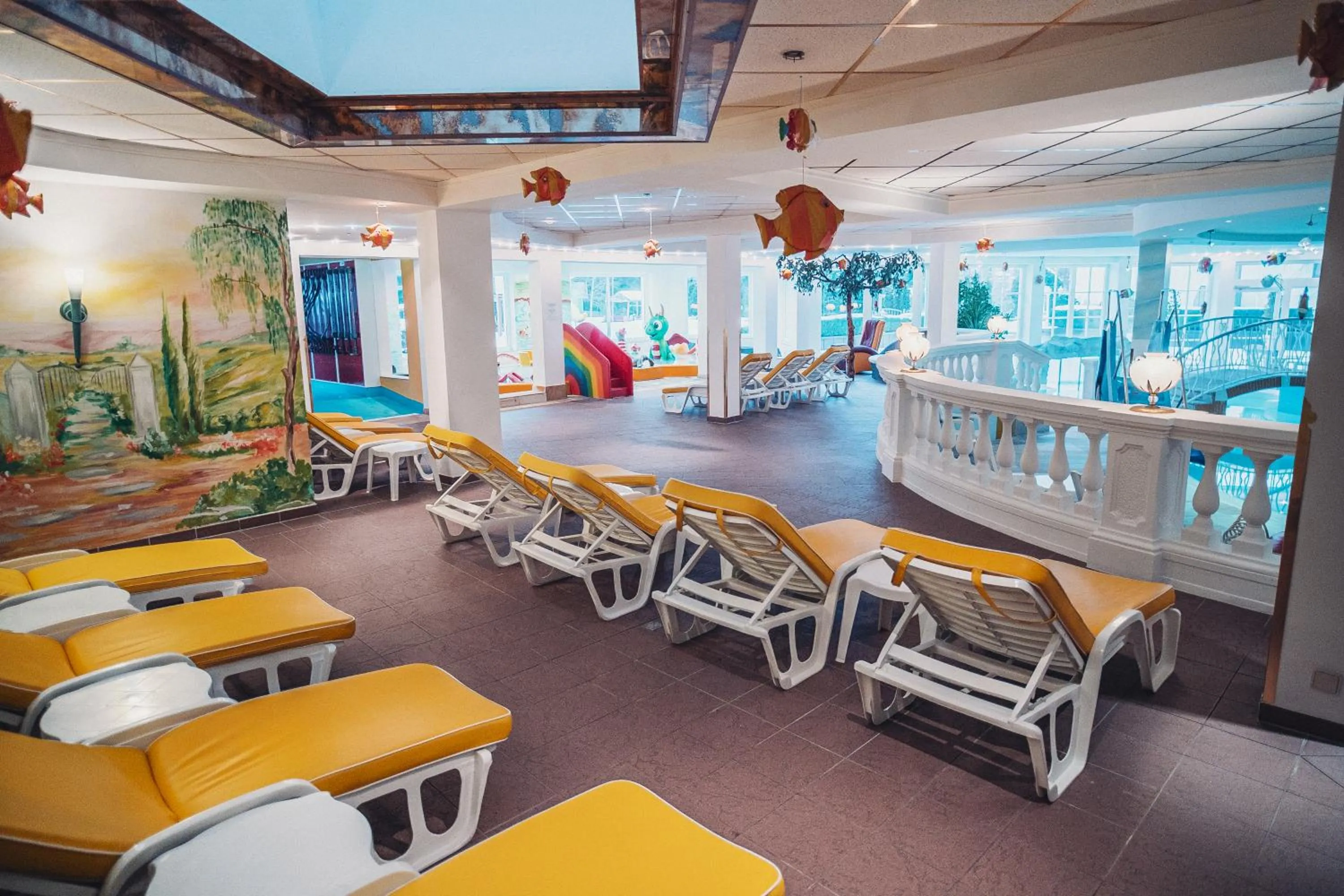 Swimming pool in Alpenpark Resort Superior