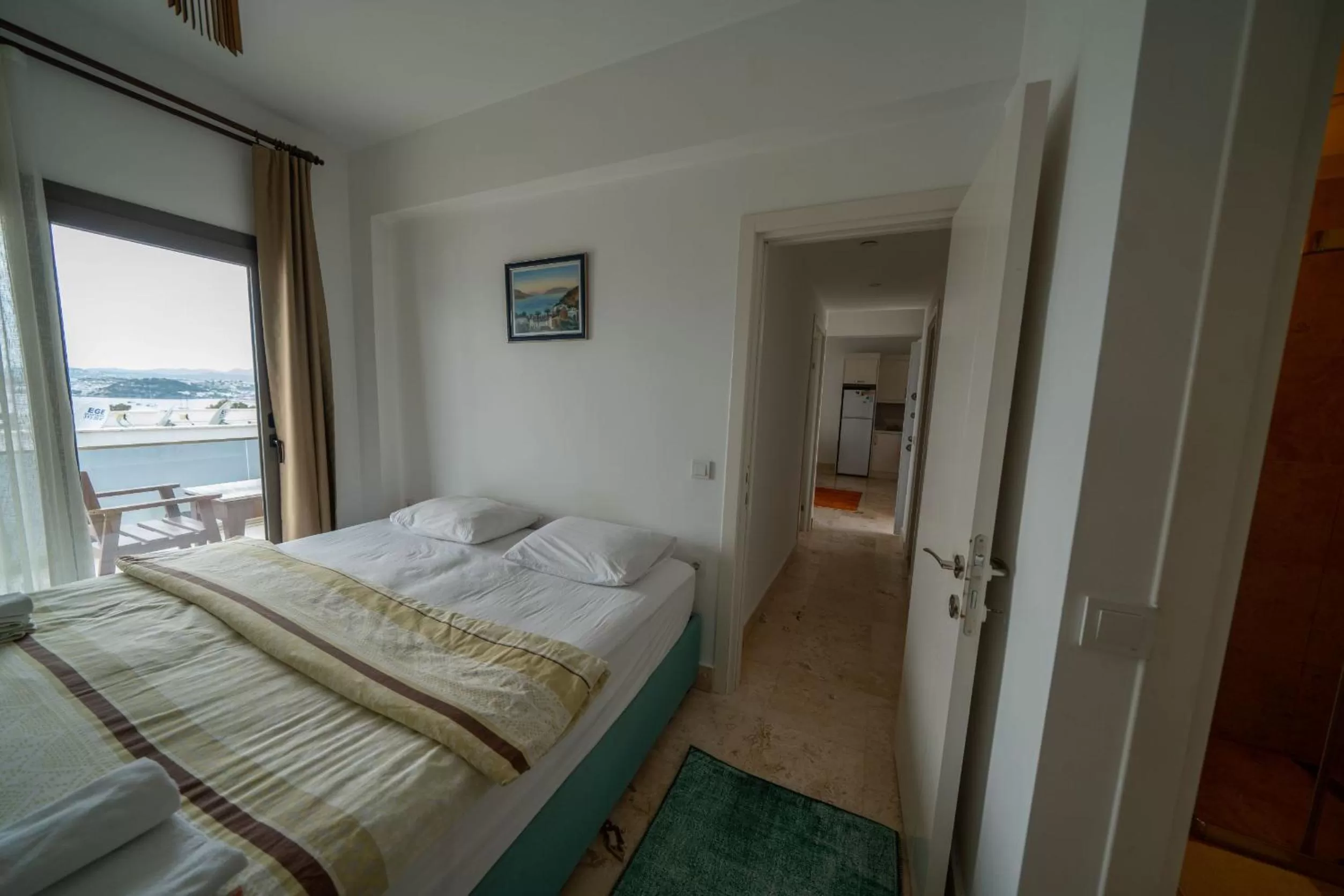 Photo of the whole room, Bed in Ilya Apart 1