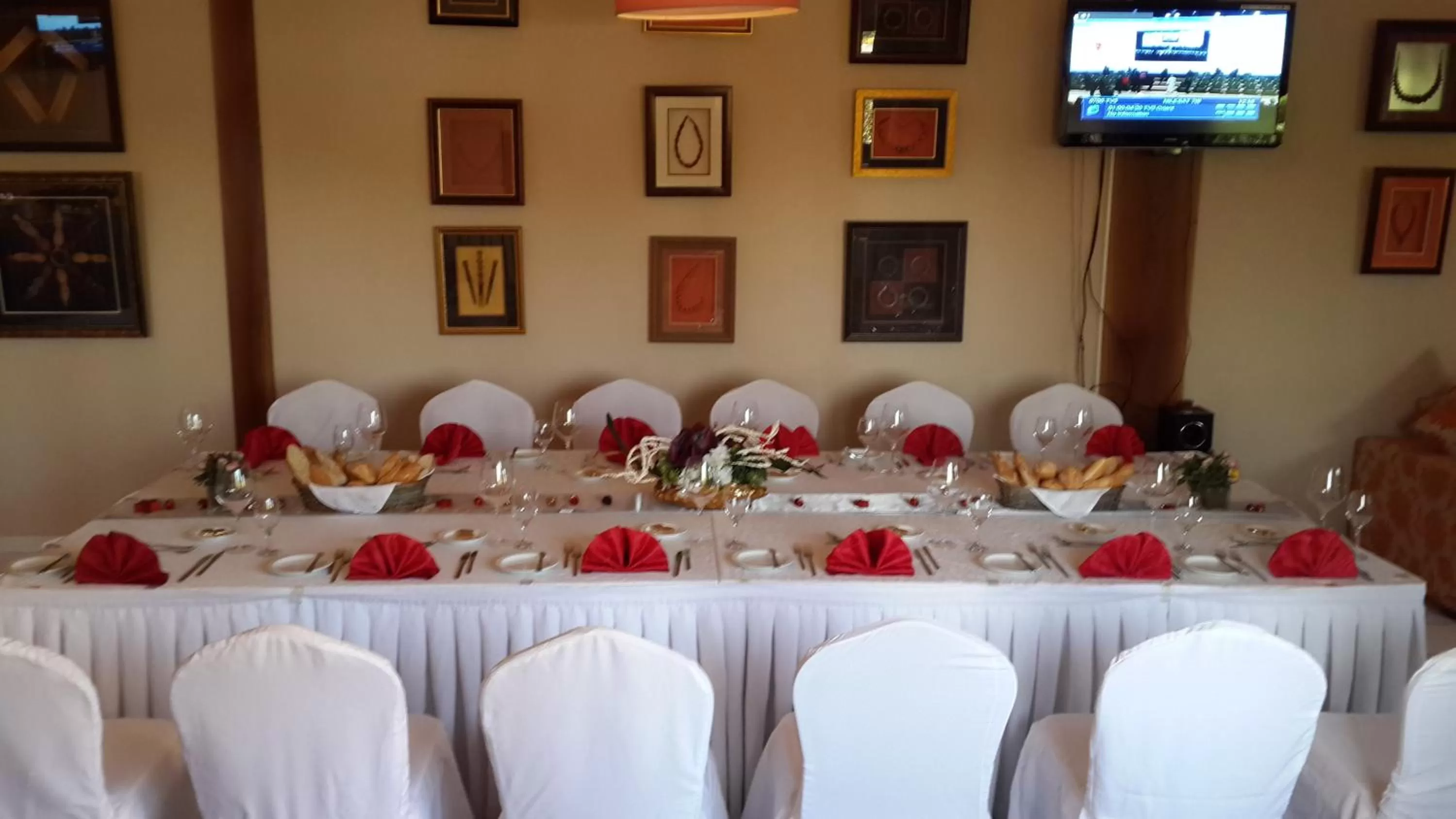 Restaurant/places to eat in Les Acacias Hotel Djibouti