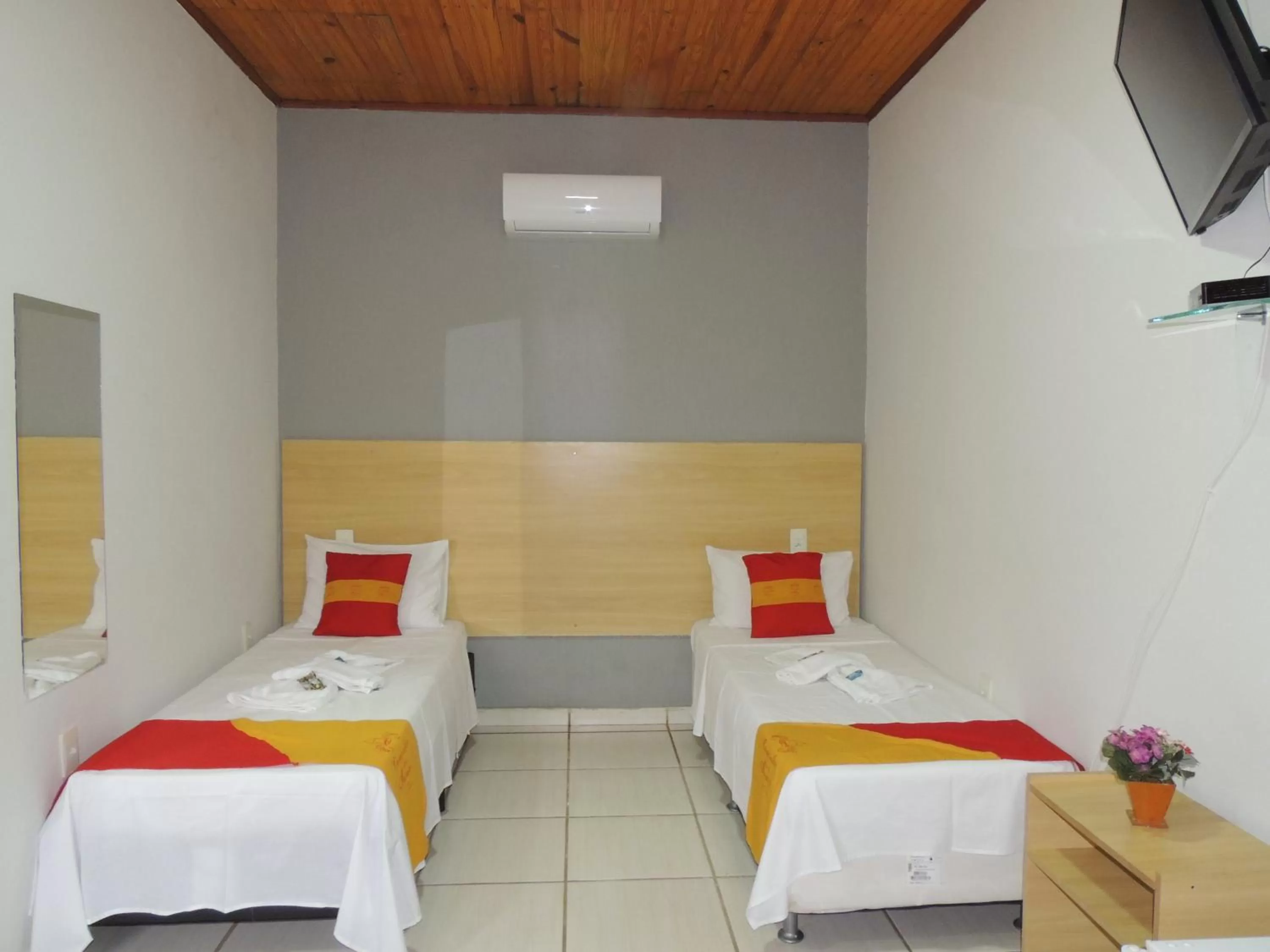 Bedroom, Bed in Pousada Caminho Dos Sinos