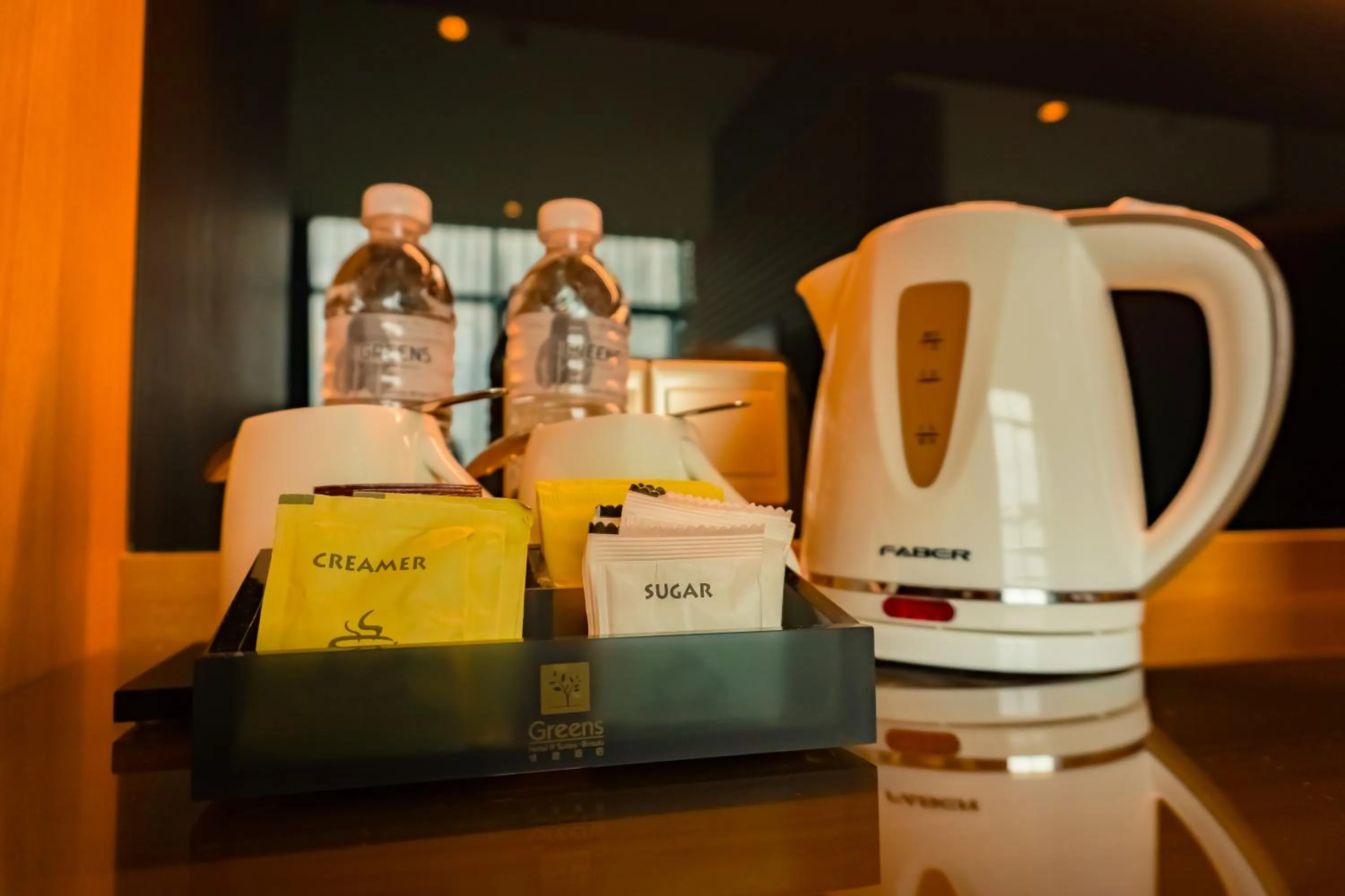 Coffee/tea facilities in Greens Hotel & Suites