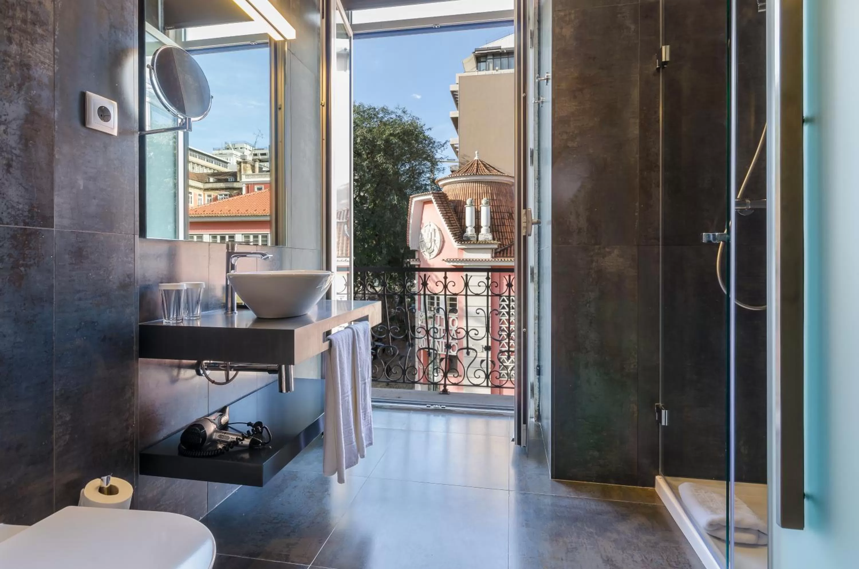 Bathroom in Vincci Liberdade