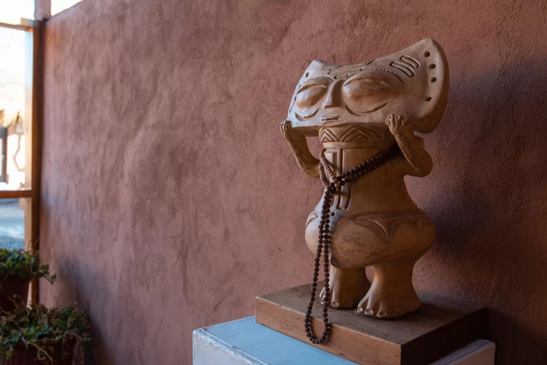 Decorative detail in Hotel Pat'ta Hoiri