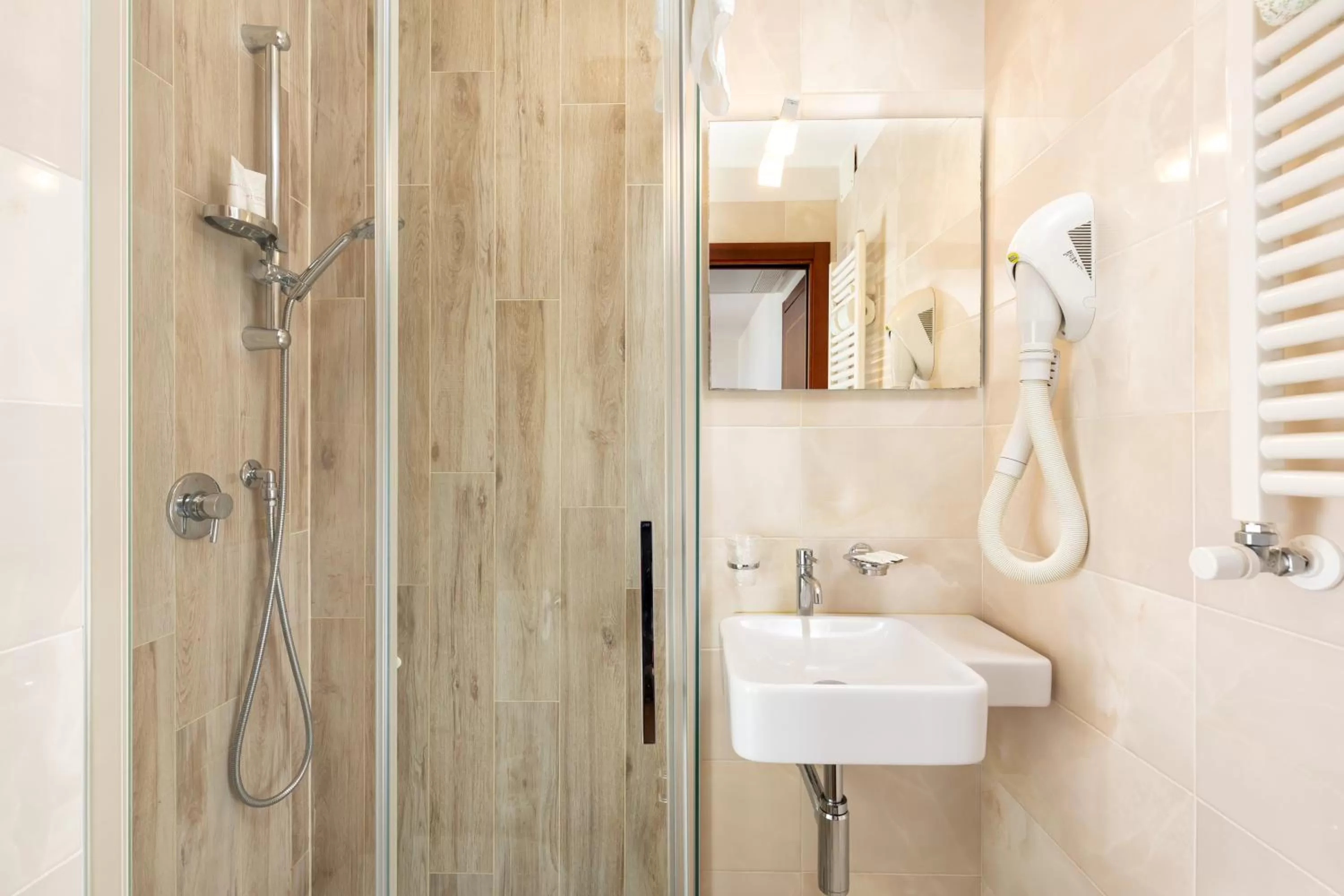 Bathroom in Hotel Giardinetto Venezia