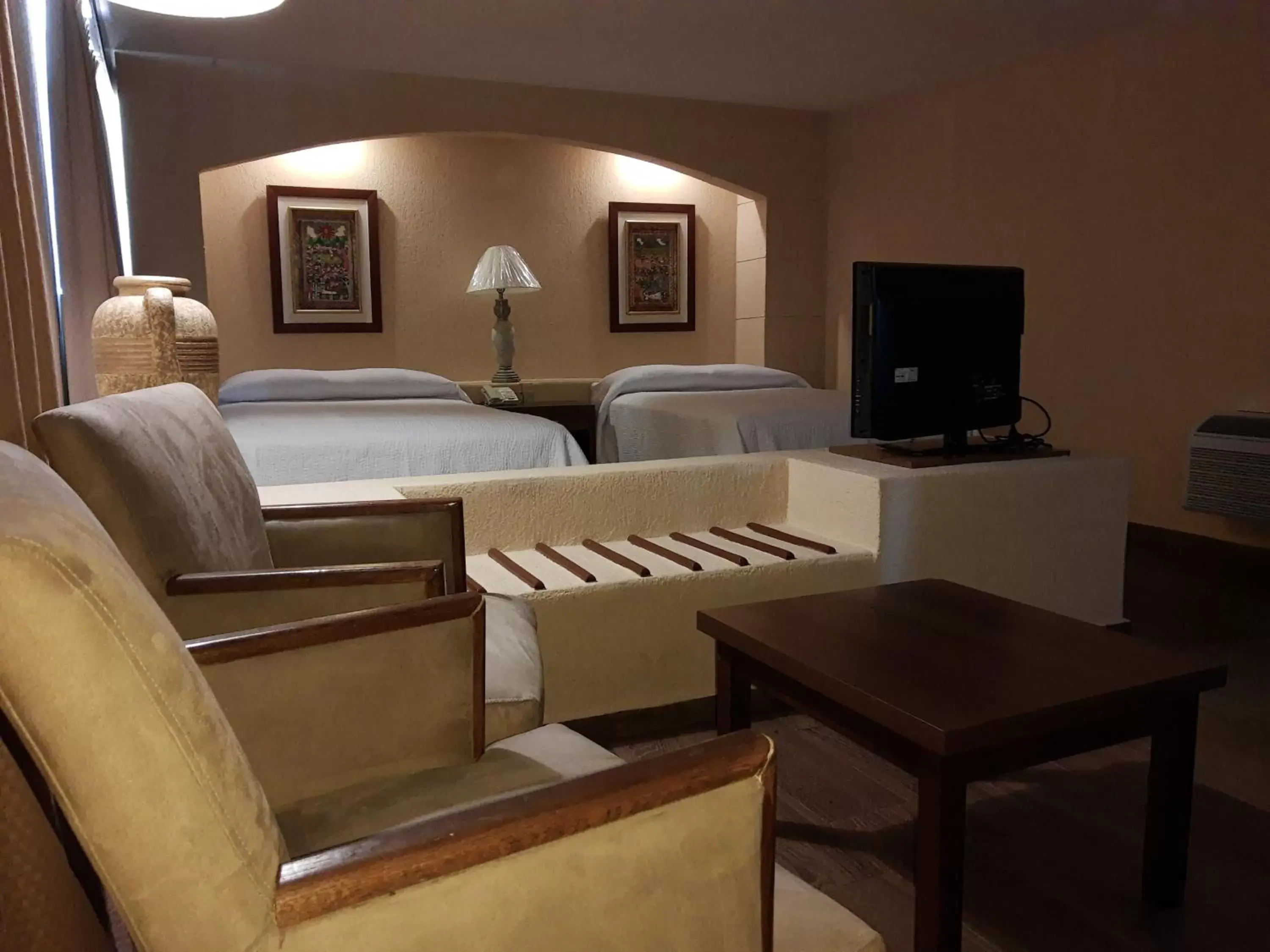 Superior Double Room in Hotel Las Palmas Midway Inn Superior Double Room in Hotel Las Palmas Midway Inn