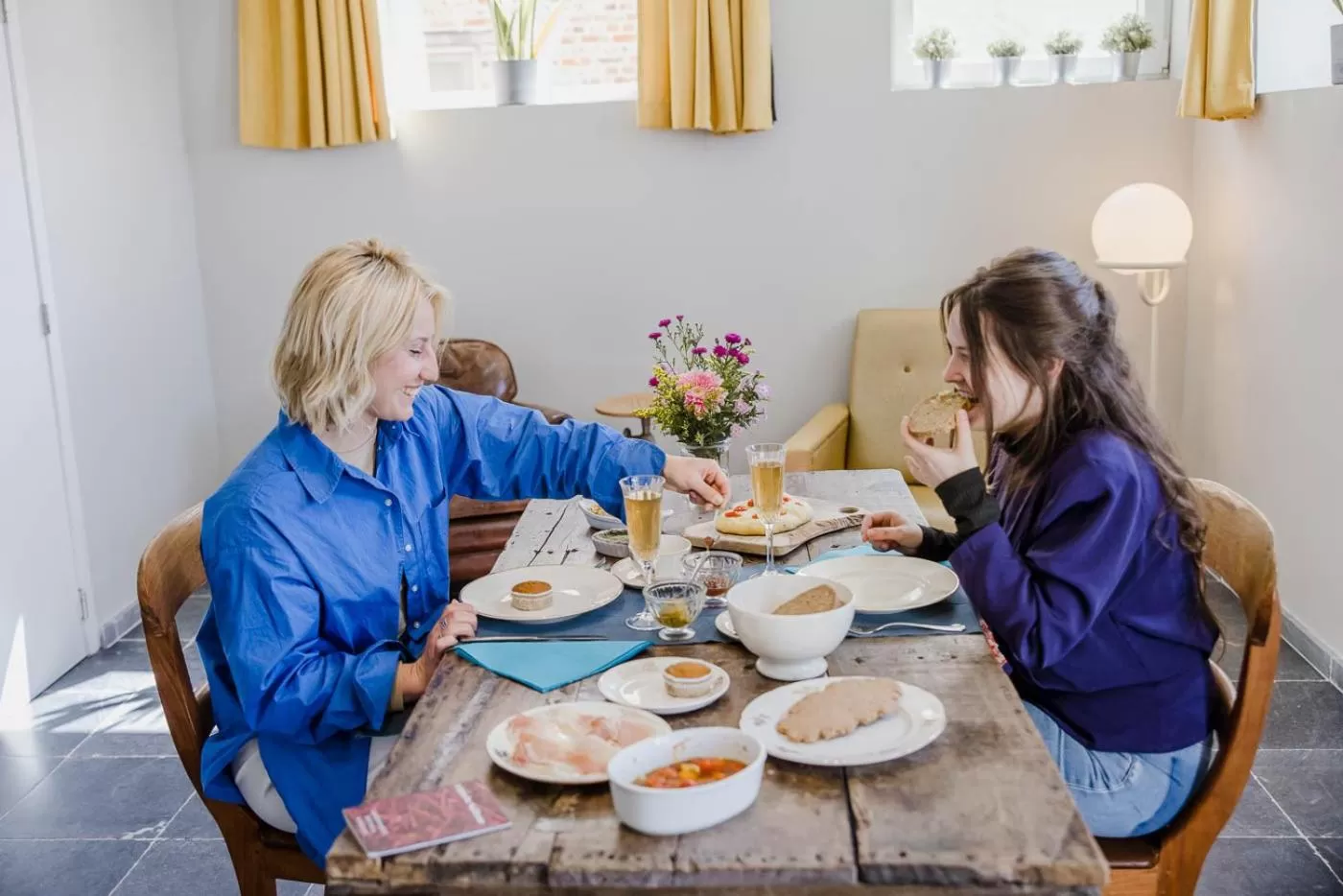 People in B&B Art.14