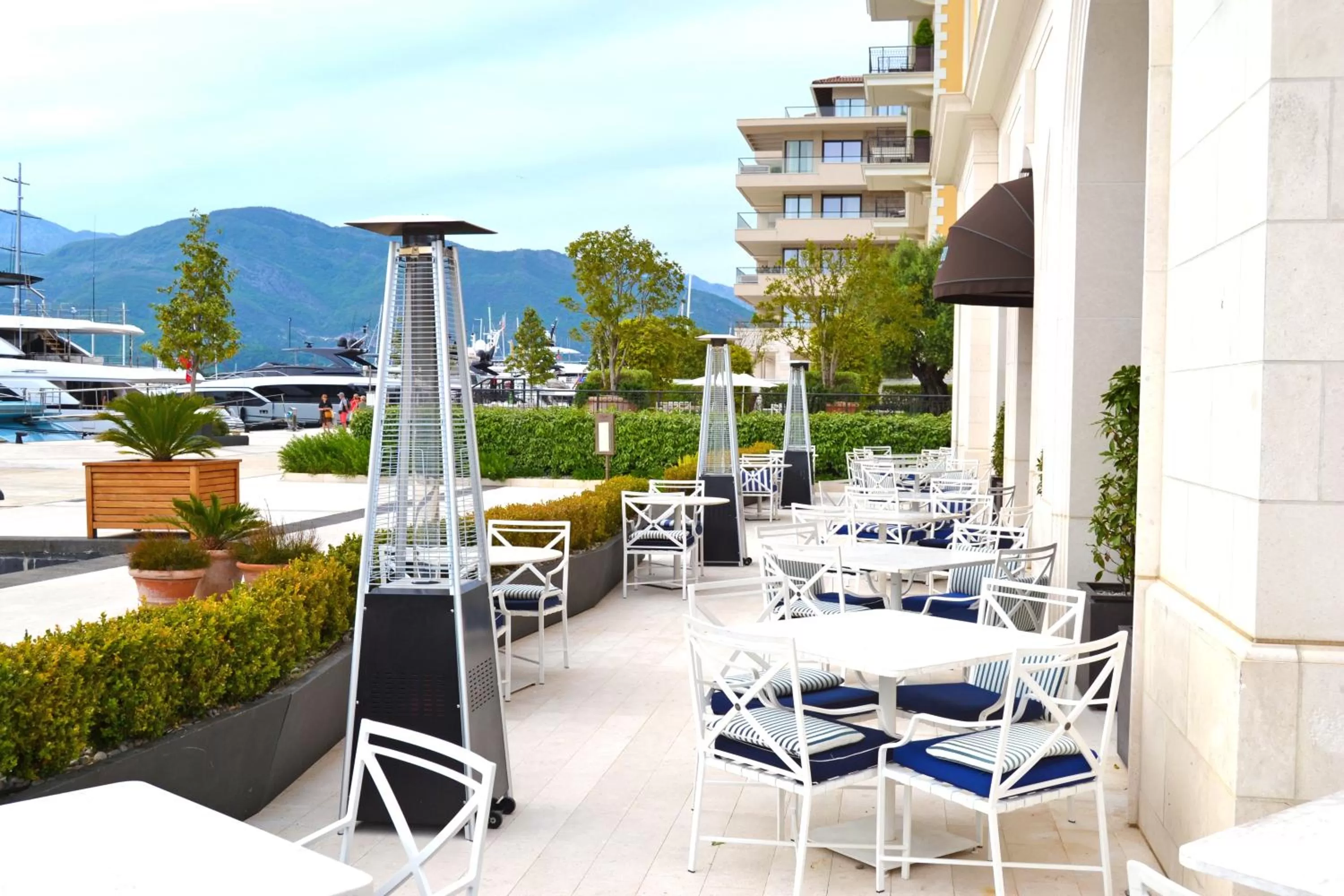 Restaurant/places to eat in Tivat Apartments