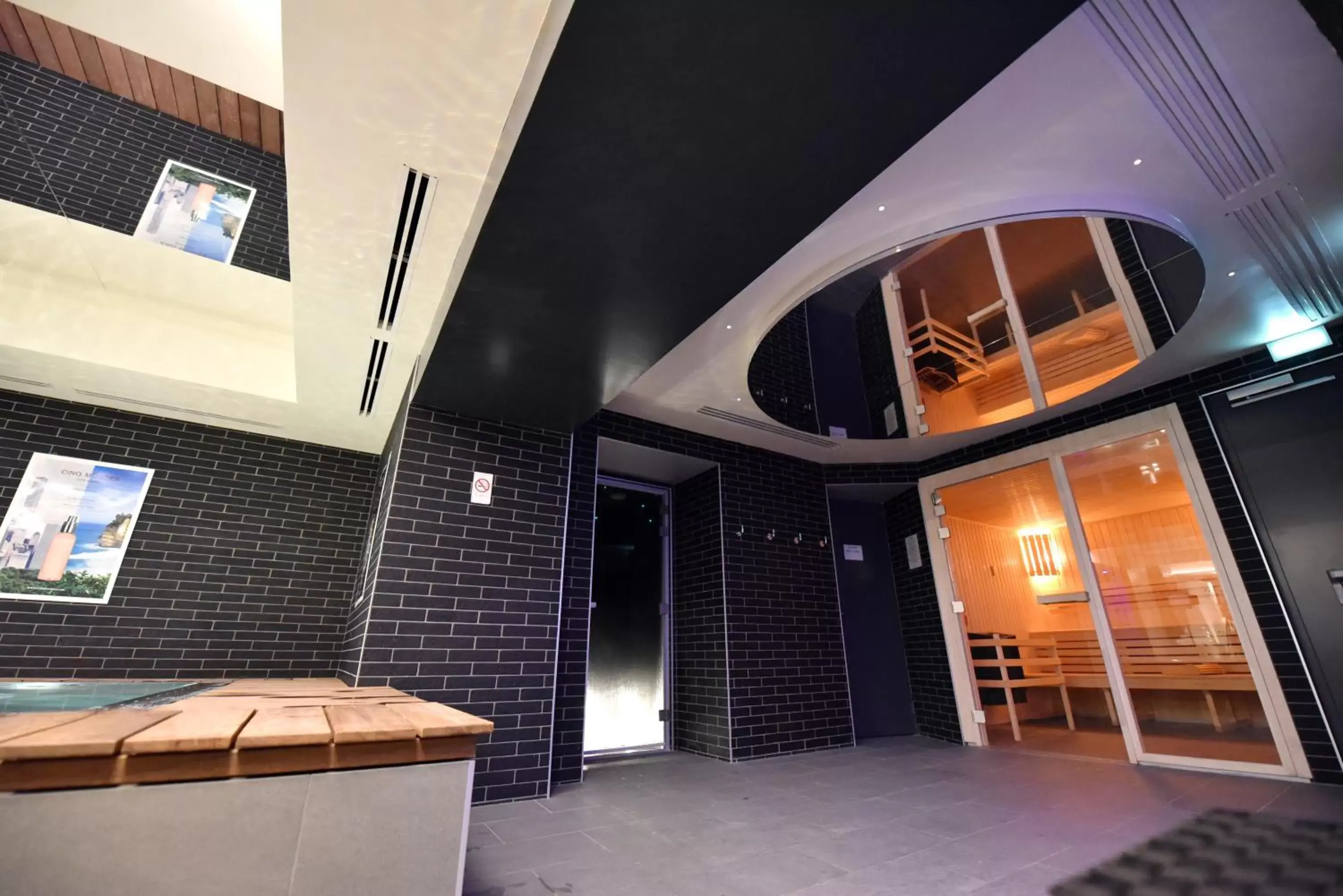 Double Room with Spa Access in Kyriad Hotel Dijon Gare Double Room with Spa Access in Kyriad Hotel Dijon Gare