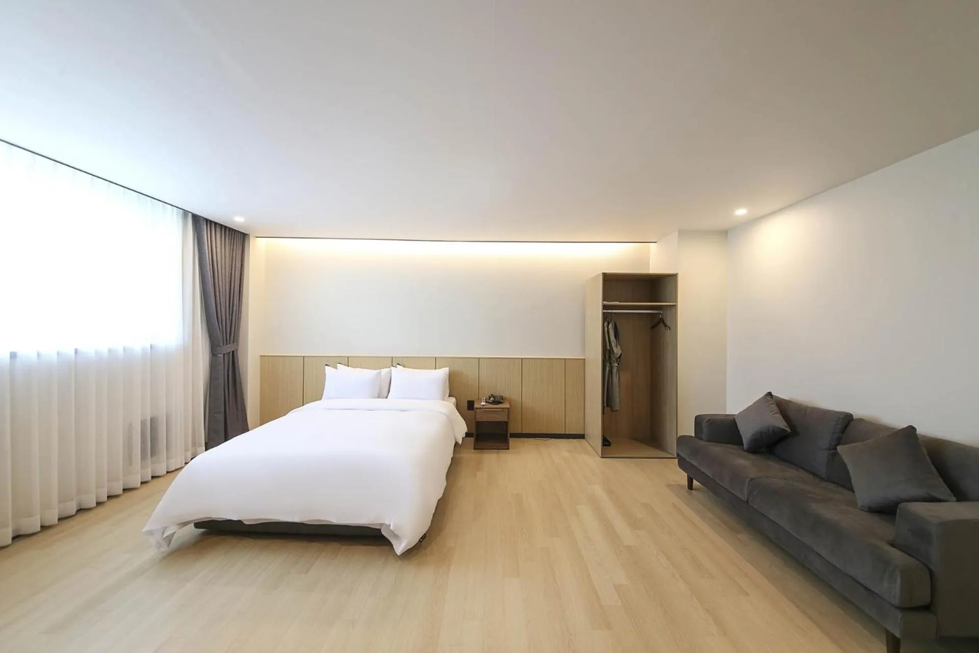 Bed in Benikea hotel